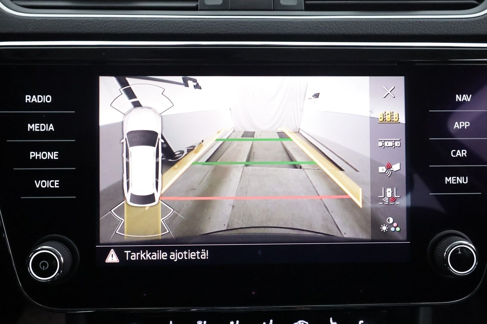 Skoda Superb 2021 Combi 1,4 TSI PHEV Style iV DSG * ACC / P.kamera / Matrix LED / Webasto / Muistipenkit / Keyless / Navi * - Suomi-auto / Akku kuntotarkastettu / Kahdet renkaat aluvanteilla 