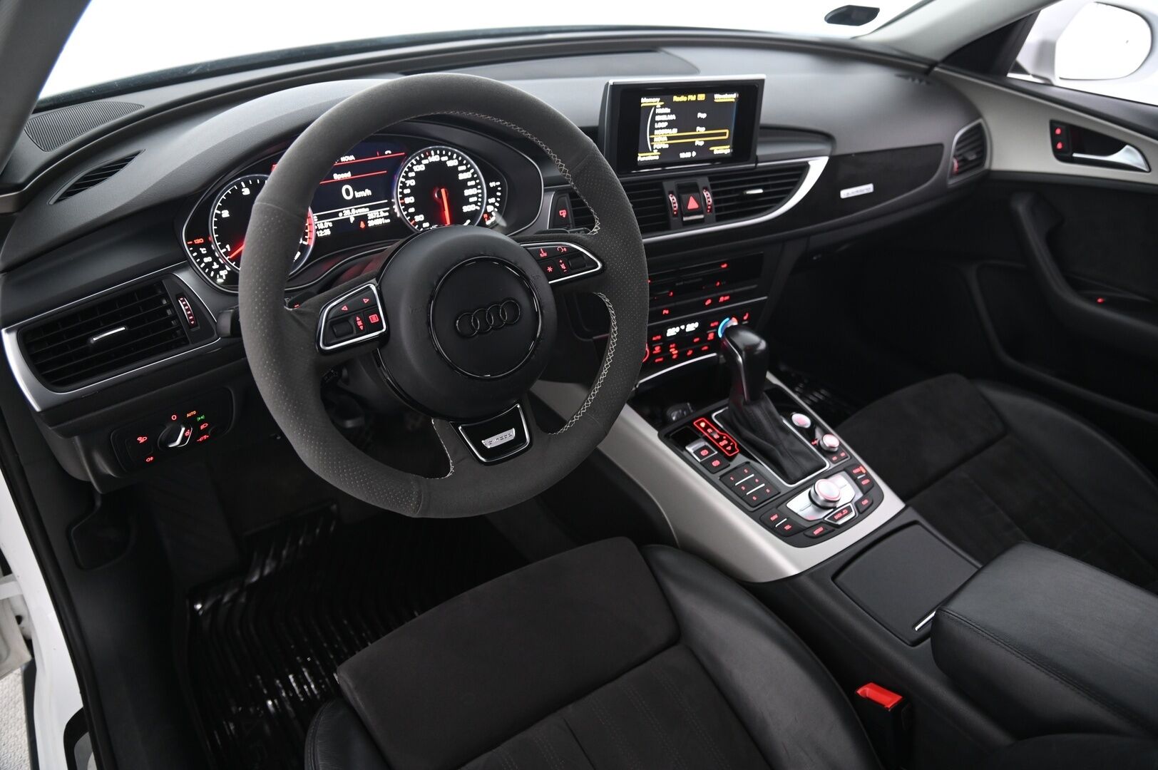 Audi A6 allroad quattro 2015 3,0 V6 TDI 160 kW quattro S tronic - | Webasto | Ilma-Alusta | Koukku | Facelift | Keyless | P-Tutkat | Erinomainen huoltohistoria!