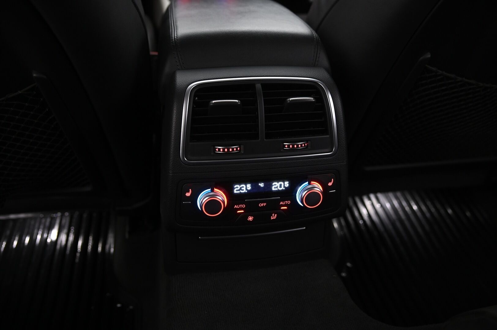 Audi A6 allroad quattro 2015 3,0 V6 TDI 160 kW quattro S tronic - | Webasto | Ilma-Alusta | Koukku | Facelift | Keyless | P-Tutkat | Erinomainen huoltohistoria!