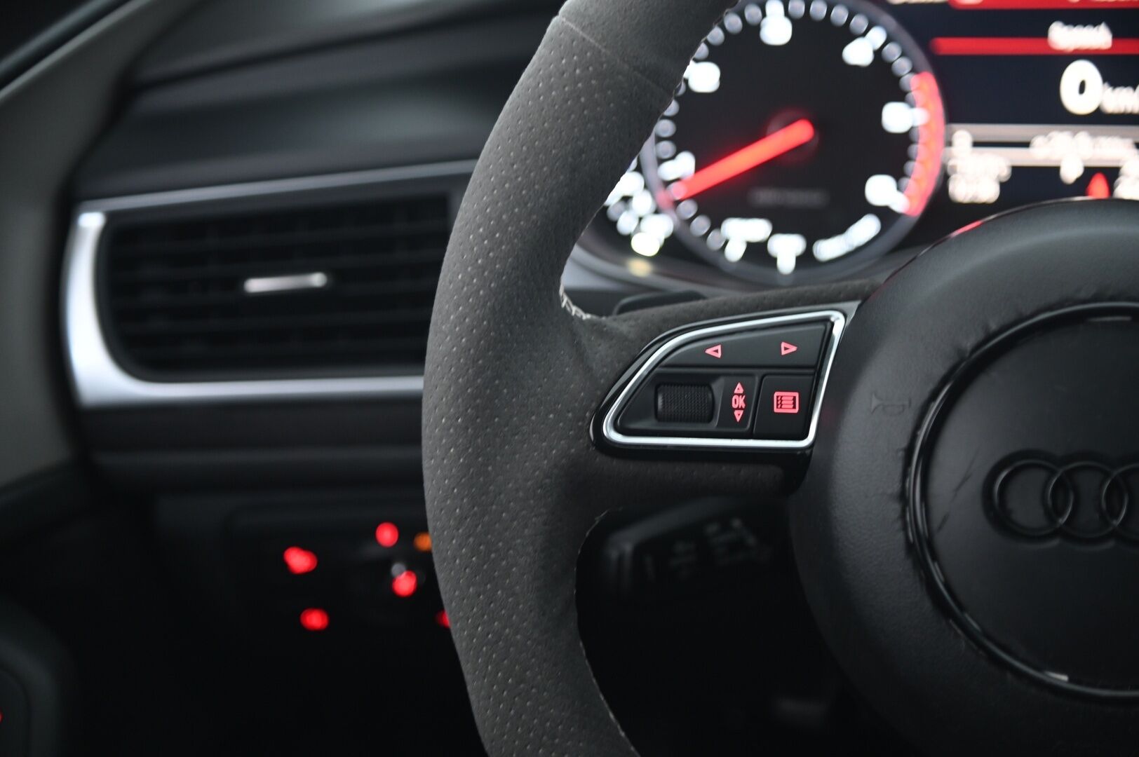 Audi A6 allroad quattro 2015 3,0 V6 TDI 160 kW quattro S tronic - | Webasto | Ilma-Alusta | Koukku | Facelift | Keyless | P-Tutkat | Erinomainen huoltohistoria!