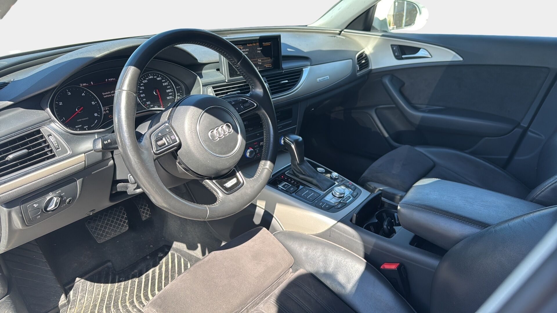 Audi A6 allroad quattro 2015 3,0 V6 TDI 160 kW quattro S tronic - | Webasto | Ilma-Alusta | Koukku | Facelift | Keyless | P-Tutkat | Erinomainen huoltohistoria!