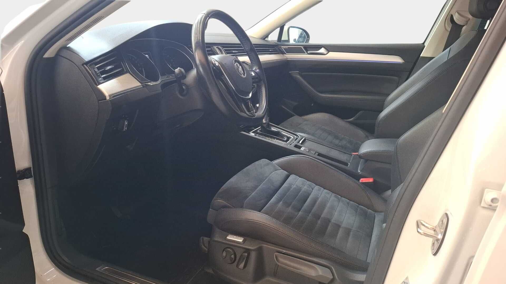 Volkswagen Passat 2016 Variant GTE Plug-In Hybrid 160 kW (218 hv) DSG-automaatti Webasto / Adap.vakkari / S-koukku / P-kamera / Tutkat / Dynaudio - Siisti kuntoinen yksilö tulossa myyntiin! Jakopäätehty 06/25! 