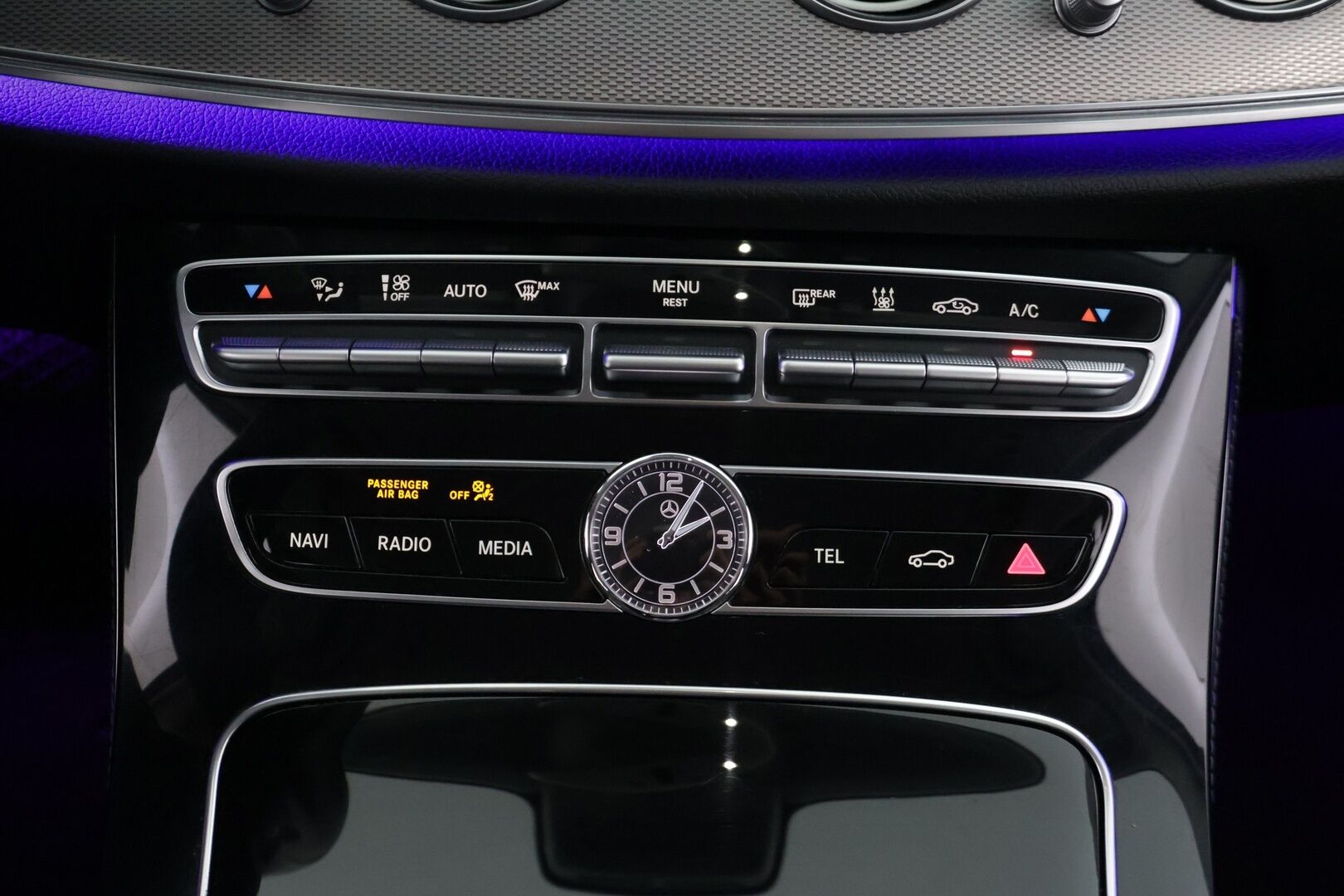 Mercedes-Benz E 2018 350 e Premium Business *Vakionopeudensäädin / COMAND / LED High Performance / Peruutuskamera / Tutkat edessä ja takana* - *Merkkiliikeen huoltohistoria / Viim. huolto 8/25 / 2x renkaat & vanteet*