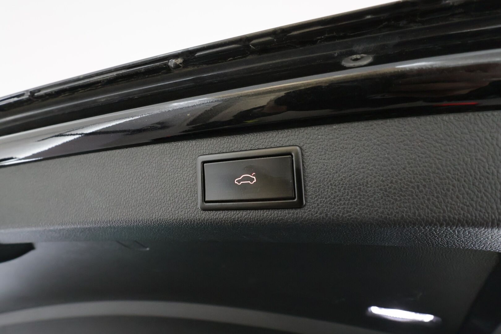 Skoda Superb 2021 Combi 1,4TSI PHEV L&K iV DSG * ACC / Webasto / 360° / Panorama / Matrix-LED / Canton / Hierova&Ilmastoitu Muistipenkki * - Akkutesti 92,8% / 1.om Suomi-auto / 2x Latauskaapelit / Kahdet renkaat / Merkkihuollettu! - Osta nyt, maksa vasta ensi vuonna