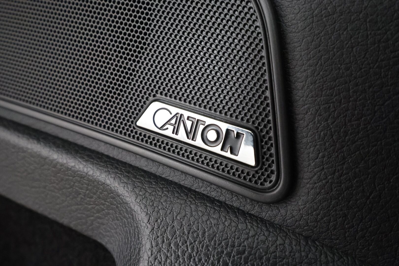 Skoda Superb 2021 Combi 1,4TSI PHEV L&K iV DSG * ACC / Webasto / 360° / Panorama / Matrix-LED / Canton / Hierova&Ilmastoitu Muistipenkki * - Akkutesti 92,8% / 1.om Suomi-auto / 2x Latauskaapelit / Kahdet renkaat / Merkkihuollettu! - Osta nyt, maksa vasta ensi vuonna