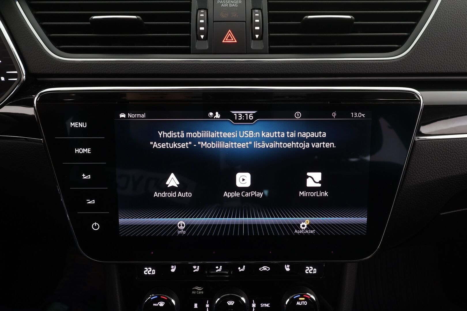 Skoda Superb 2021 Combi 1,4TSI PHEV L&K iV DSG * ACC / Webasto / 360° / Panorama / Matrix-LED / Canton / Hierova&Ilmastoitu Muistipenkki * - Akkutesti 92,8% / 1.om Suomi-auto / 2x Latauskaapelit / Kahdet renkaat / Merkkihuollettu! - HULLUT VÄLIPÄIVÄT KORKOTARJOUS 2,49%