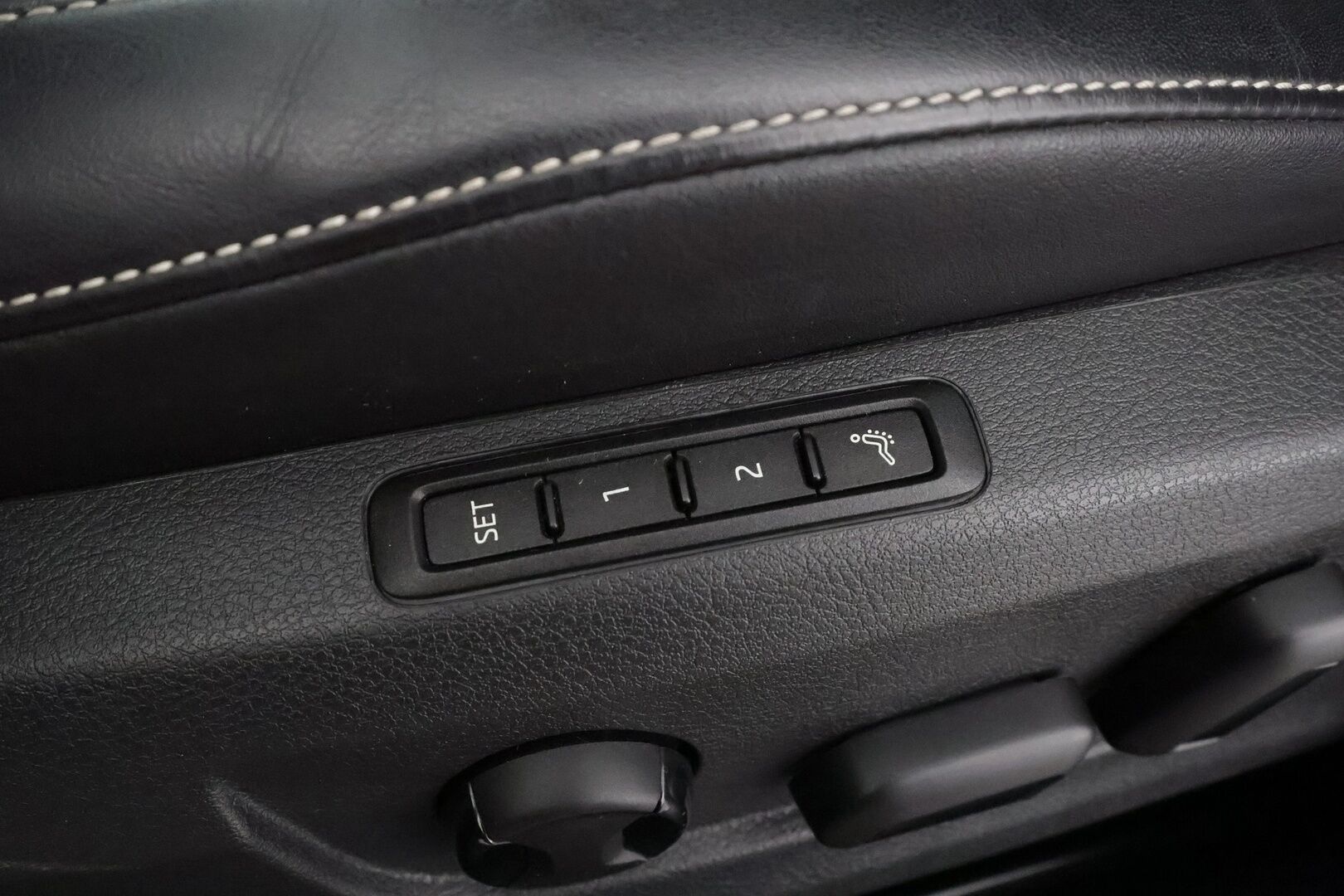 Skoda Superb 2021 Combi 1,4TSI PHEV L&K iV DSG * ACC / Webasto / 360° / Panorama / Matrix-LED / Canton / Hierova&Ilmastoitu Muistipenkki * - Akkutesti 92,8% / 1.om Suomi-auto / 2x Latauskaapelit / Kahdet renkaat / Merkkihuollettu! - HULLUT VÄLIPÄIVÄT KORKOTARJOUS 2,49%