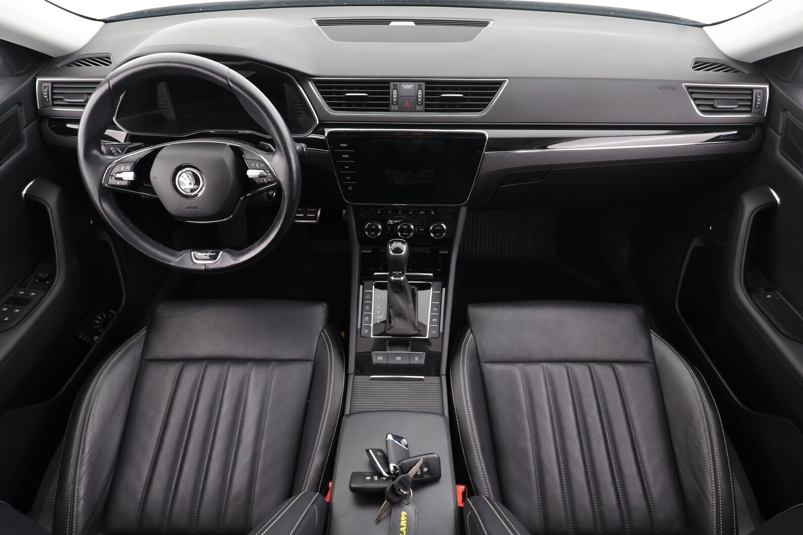 Skoda Superb 2021 Combi 1,4TSI PHEV L&K iV DSG * ACC / Webasto / 360° / Panorama / Matrix-LED / Canton / Hierova&Ilmastoitu Muistipenkki * - Akkutesti 92,8% / 1.om Suomi-auto / 2x Latauskaapelit / Kahdet renkaat / Merkkihuollettu! - HULLUT VÄLIPÄIVÄT KORKOTARJOUS 2,49%