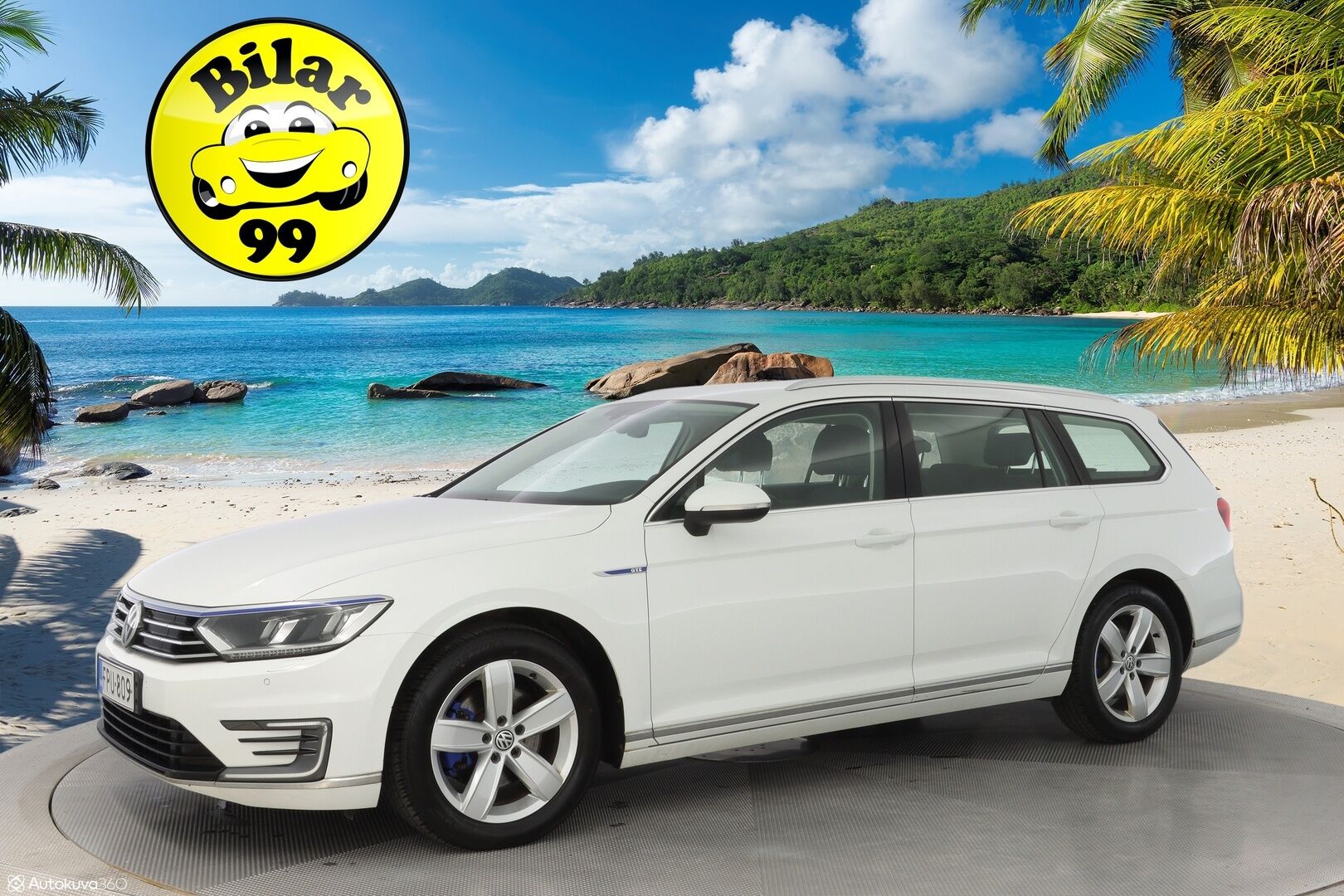 Volkswagen Passat 2017 Variant GTE Plug-In Hybrid 160 kW (218 hv) DSG-automaatti - ACC / Nahka-Alcantara / ErgoComfort-istuin / Vetokoukku / Urheiluistuimet / Peruutuskamera / AppConnect