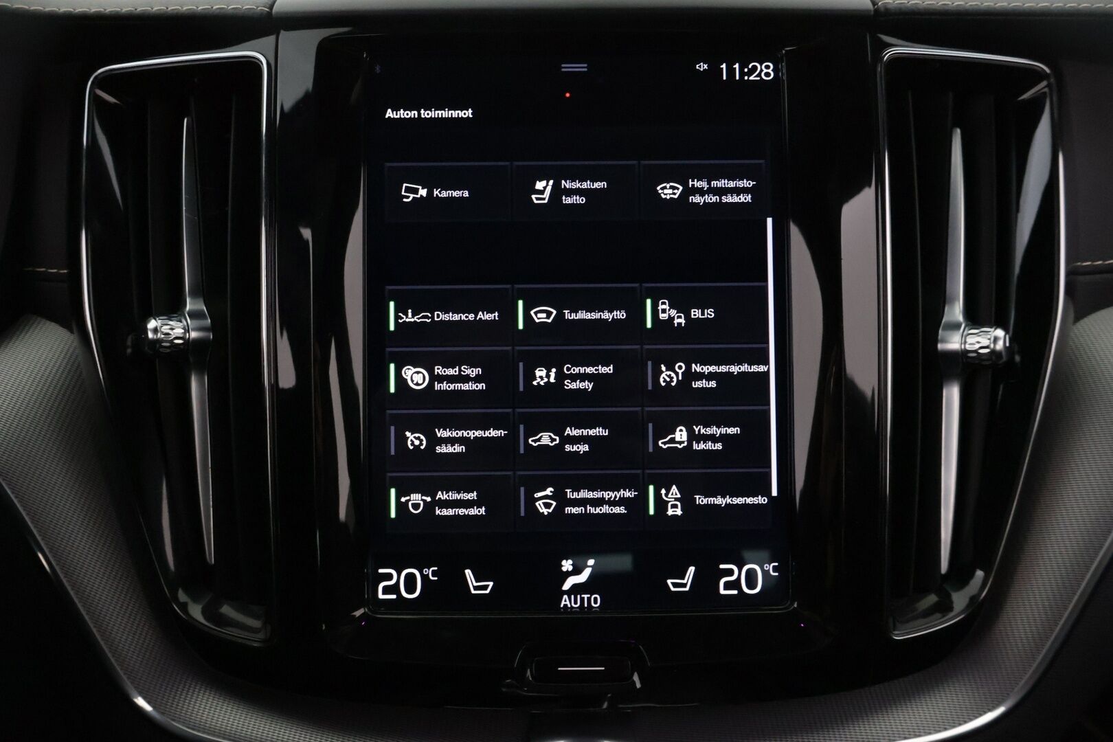 Volvo XC60 2019 T8 AWD R-Design aut */ Juuri saapunut / Adapt. vakkari / HUD / Panorama / P.kamera / Webasto / Koukku / 2x renkaat /* - Siisti yksilö / Huippuvarusteet / Pienet käyttökulut