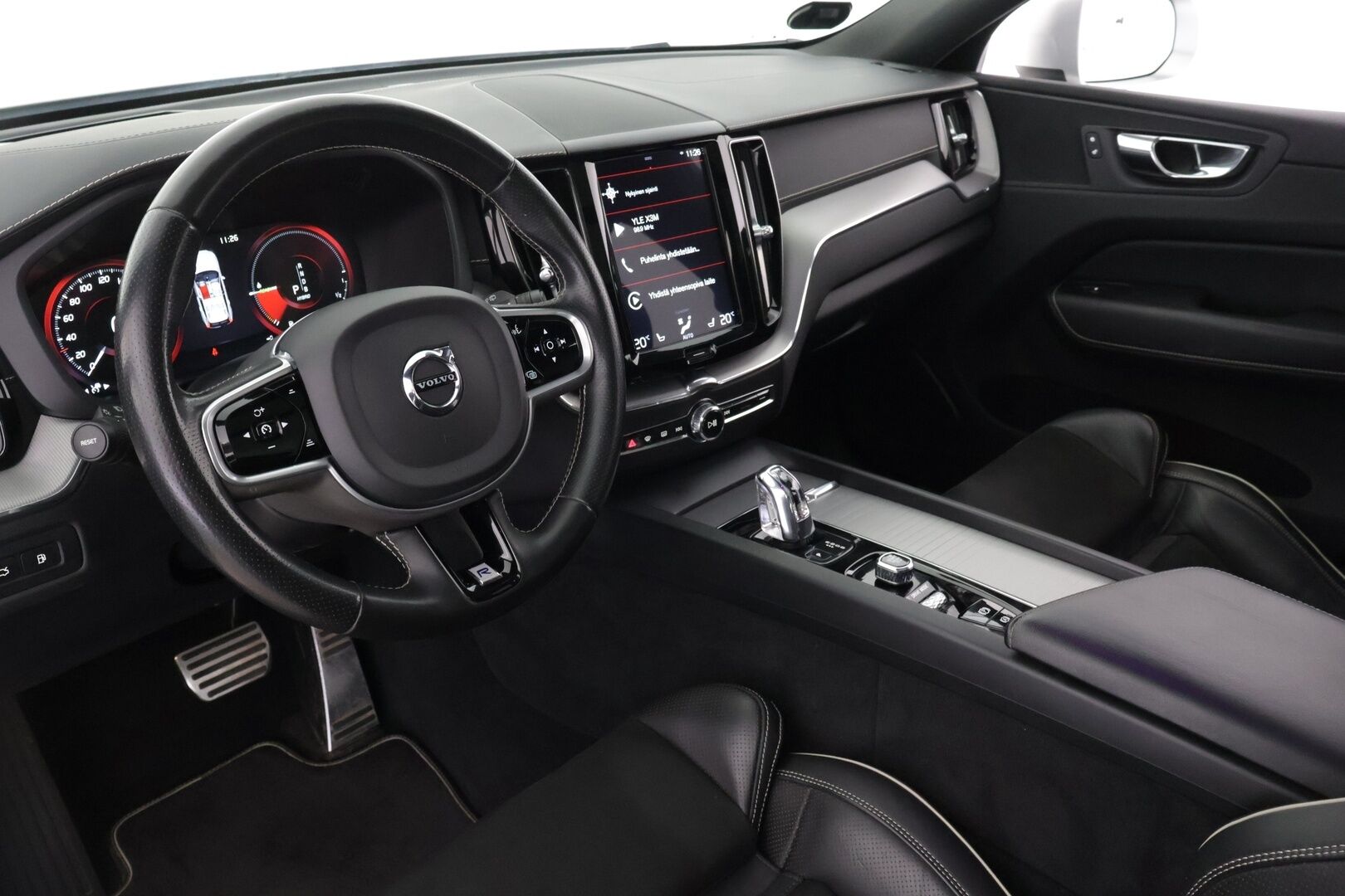 Volvo XC60 2019 T8 AWD R-Design aut */ Juuri saapunut / Adapt. vakkari / HUD / Panorama / P.kamera / Webasto / Koukku / 2x renkaat /* - Siisti yksilö / Huippuvarusteet / Pienet käyttökulut