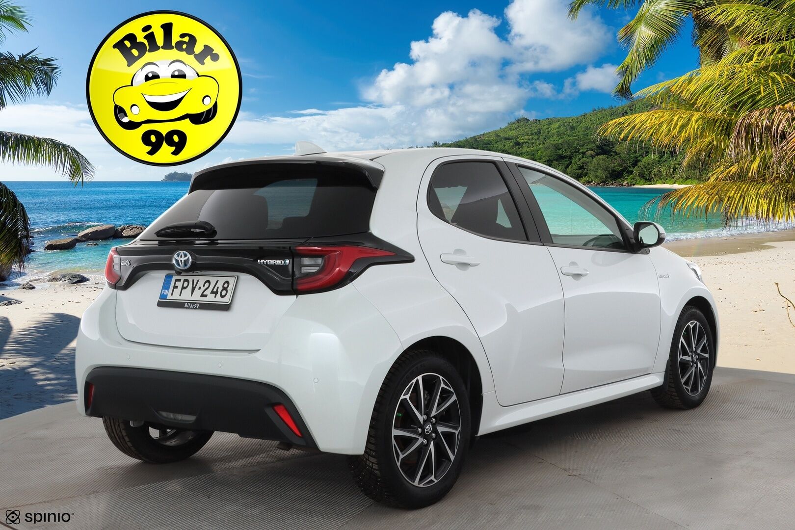 Toyota Yaris 2021 1,5 Hybrid Style * ACC / P.kamera / LED / Navi / Lohko+SIsä / Keyless / Digimittaristo * - Suomi-auto / Kahdet renkaat aluvanteilla / Merkkihuollettu