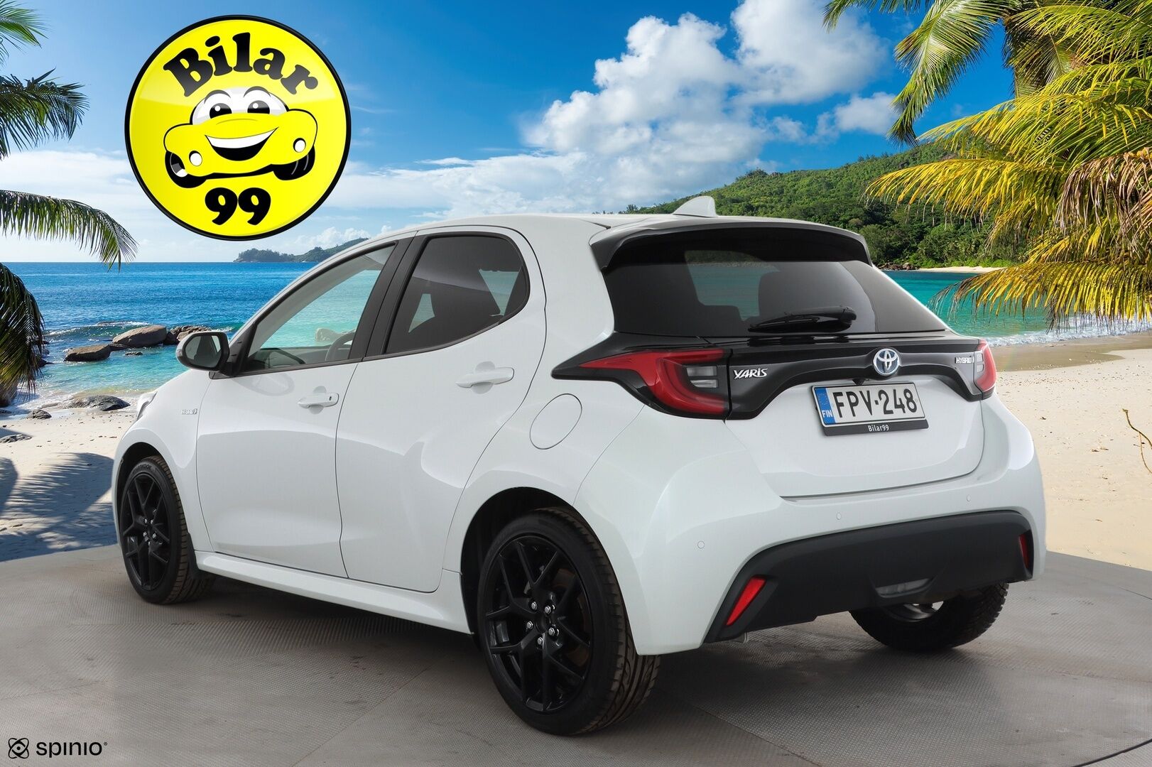 Toyota Yaris 2021 1,5 Hybrid Style * ACC / P.kamera / LED / Navi / Lohko+SIsä / Keyless / Digimittaristo * - Suomi-auto / Kahdet renkaat aluvanteilla / Merkkihuollettu