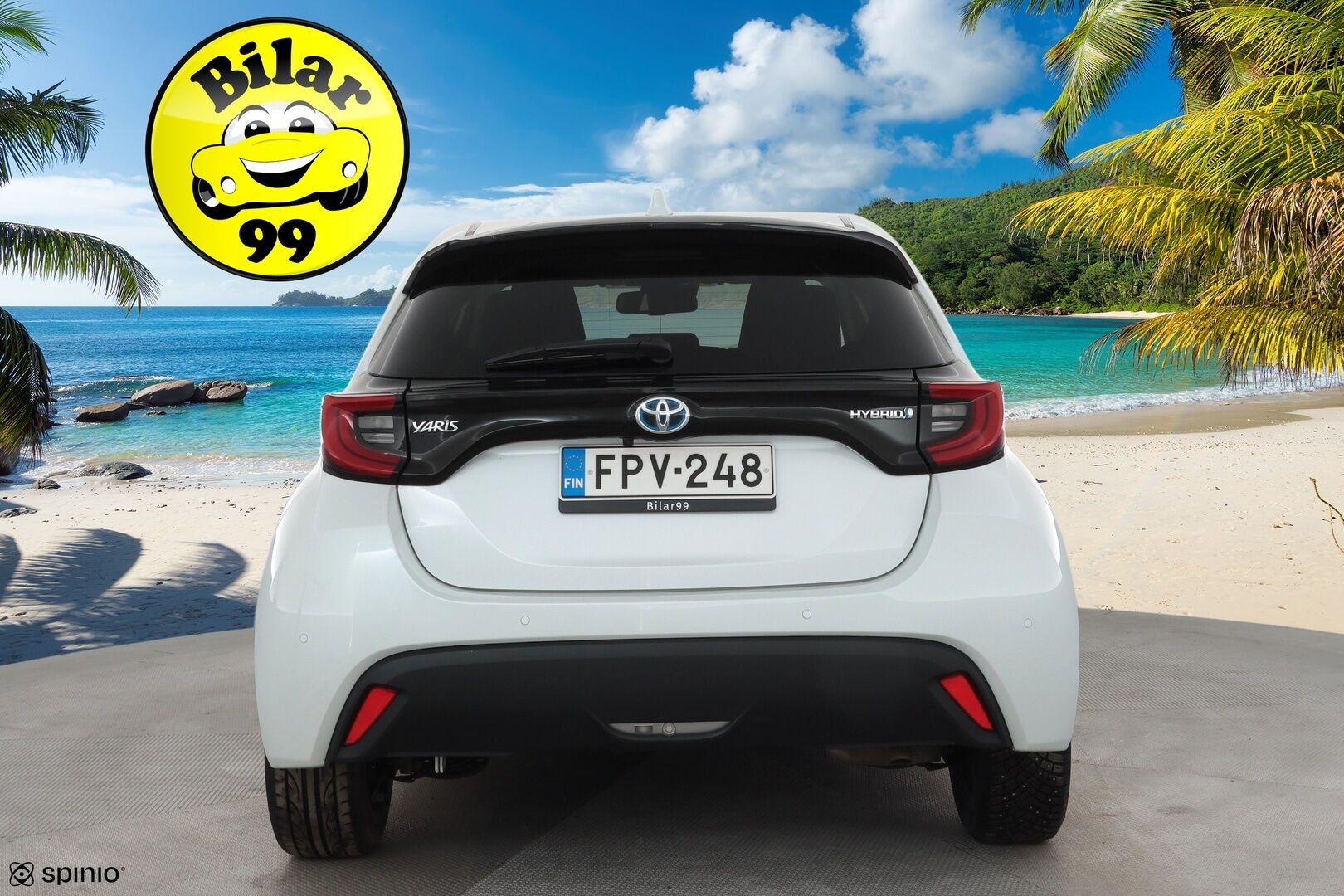 Toyota Yaris 2021 1,5 Hybrid Style * ACC / P.kamera / LED / Navi / Lohko+SIsä / Keyless / Digimittaristo * - Suomi-auto / Kahdet renkaat aluvanteilla / Merkkihuollettu