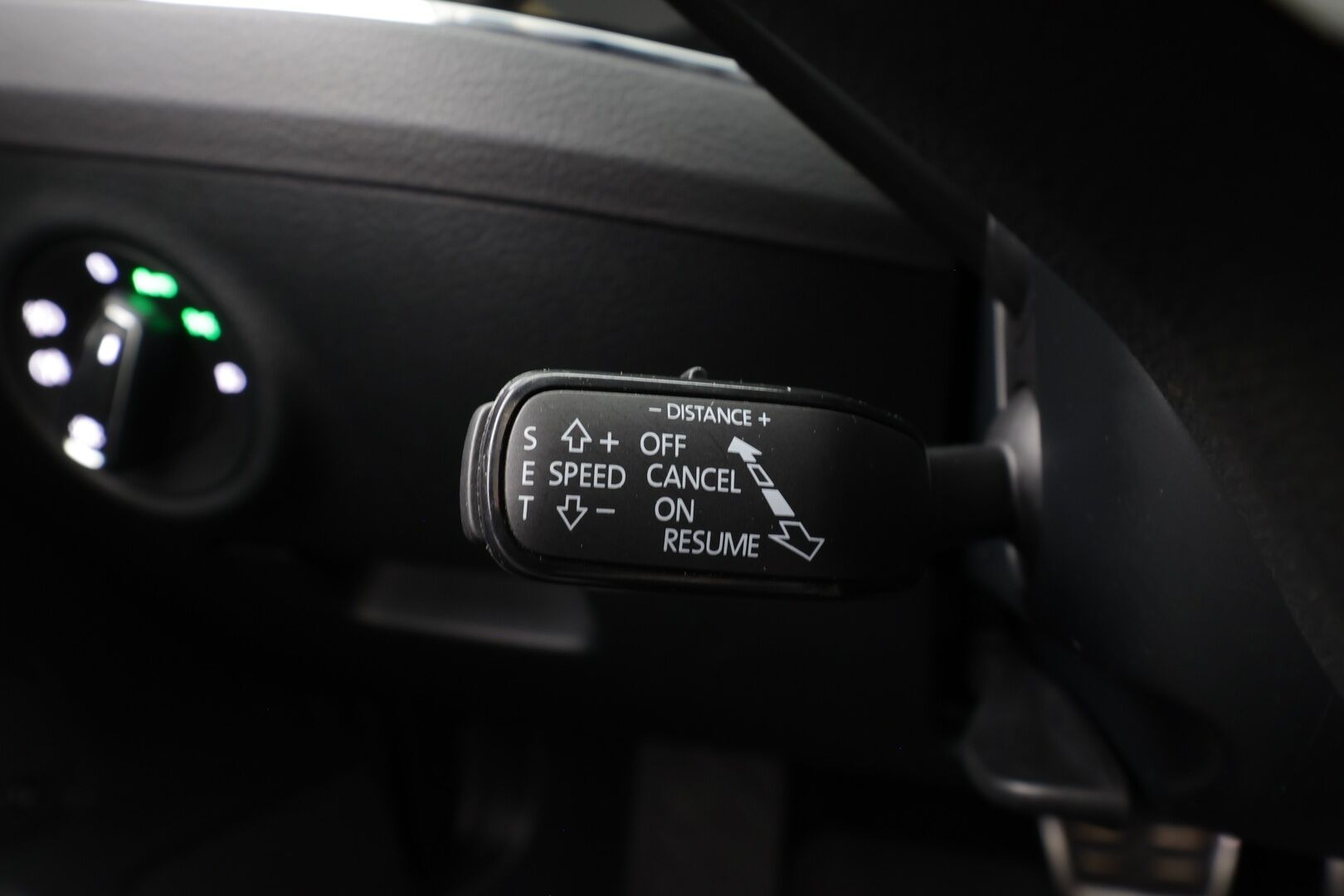 Skoda Superb 2021 Combi 1,4TSI PHEV L&K iV DSG * Webasto / Canton / ACC / Panorama / Matrix-LED / 360° / Hierova&Ilmastoitu Muistipenkki * - 1-om Suomi-auto / 2x Latauskaapelit / Kahdet renkaat