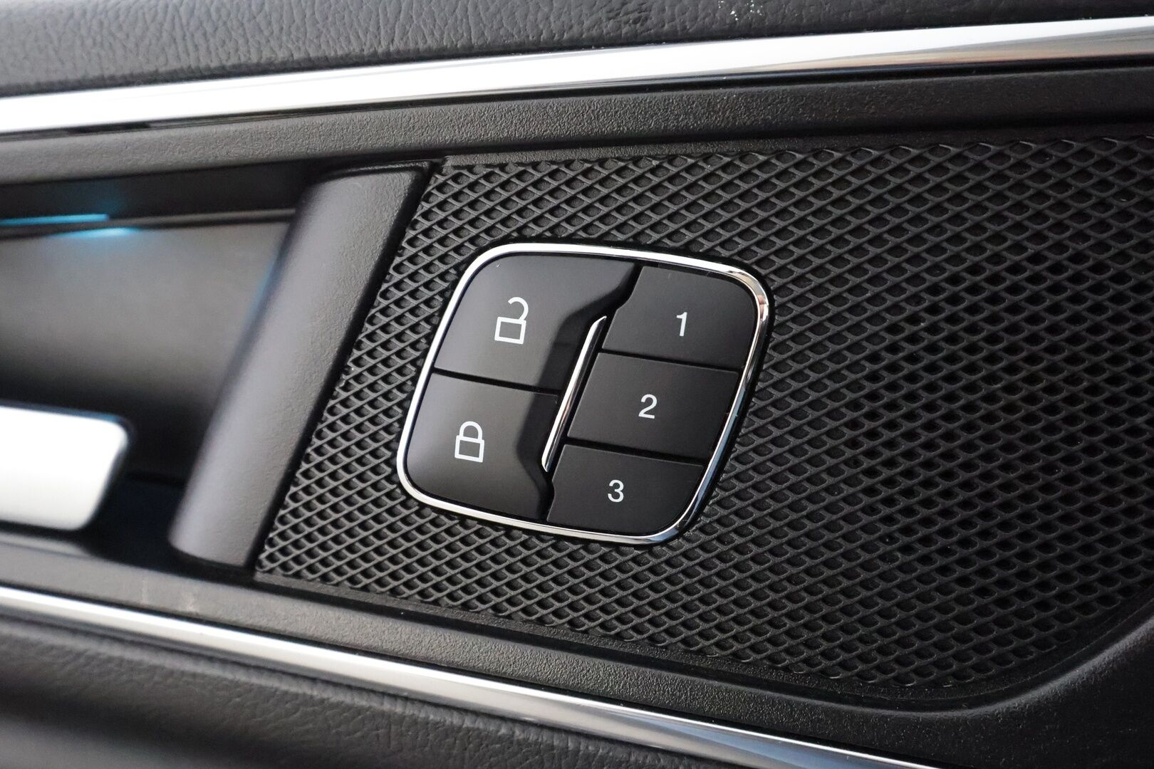 Ford S-Max 2021 2,0 TDCi EcoBlue 150hv A8 Titanium 7-P * Webasto / Koukku / ACC / LED / P.kamera / Navi / Kaistavahti / Muistipenkki * - Suomi-auto / Kahdet renkaat - HULLUT BLACKWEEK JATKOT - KORKOTARJOUS 2,49%