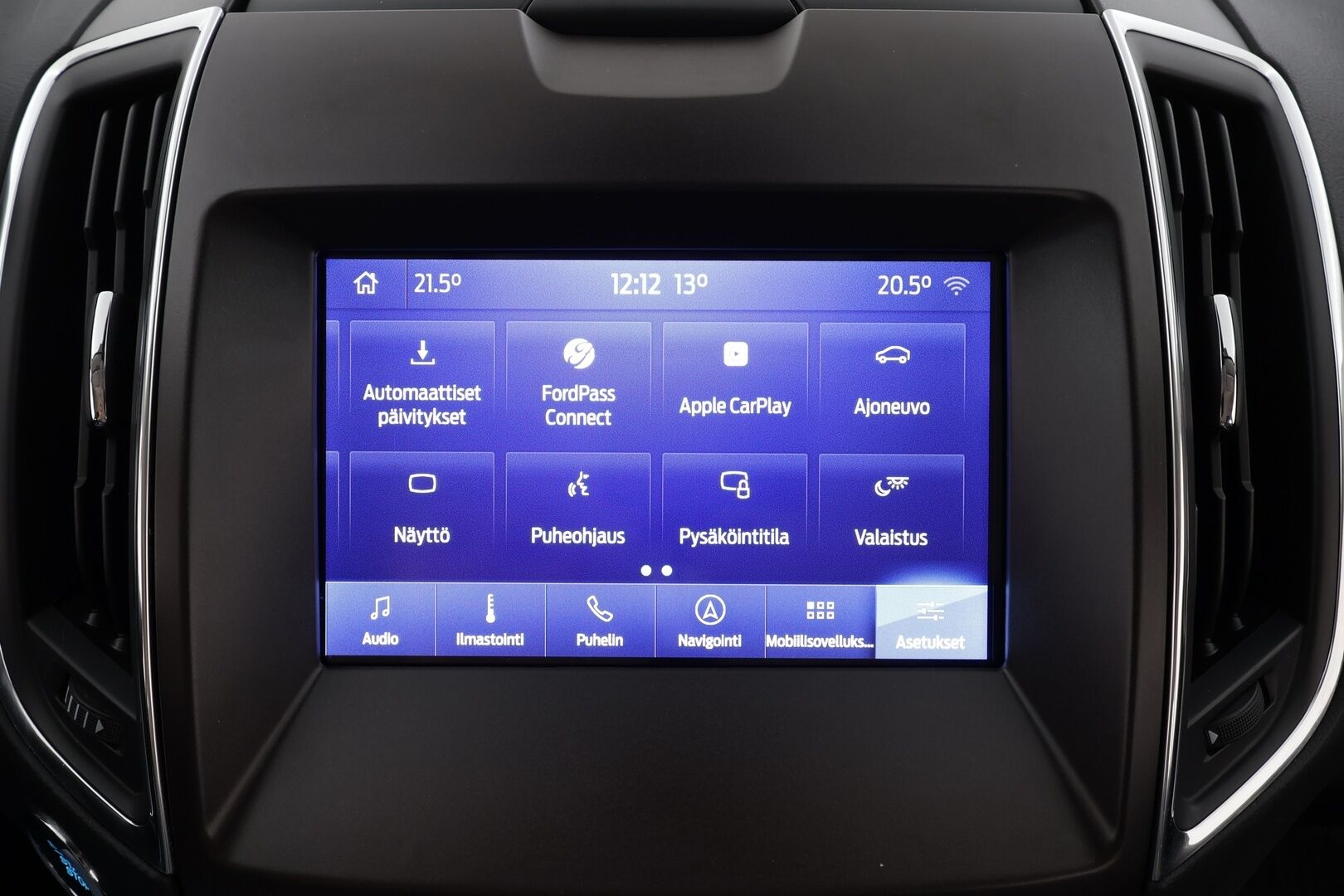 Ford S-Max 2021 2,0 TDCi EcoBlue 150hv A8 Titanium 7-P * Webasto / Koukku / ACC / LED / P.kamera / Navi / Kaistavahti / Muistipenkki * - Suomi-auto / Kahdet renkaat - HULLUT BLACKWEEK JATKOT - KORKOTARJOUS 2,49%