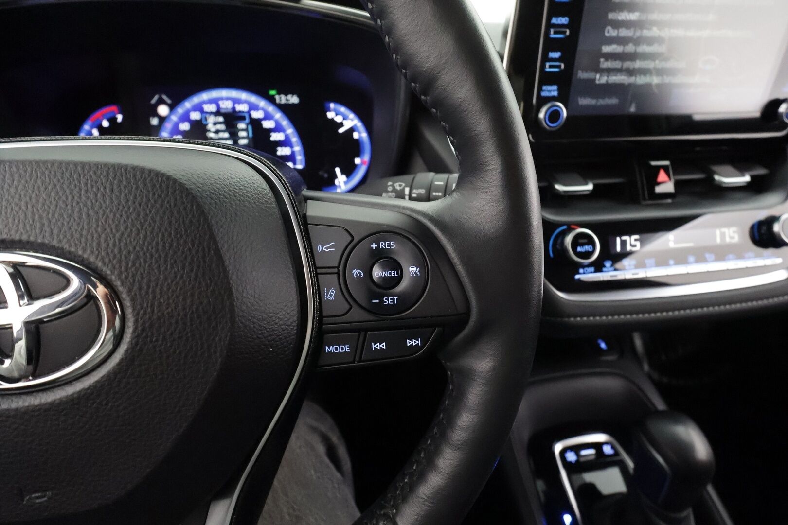 Toyota Corolla 2021 Touring Sports 1,8 Hybrid Active Edition * ACC / LED / P.kamera / Navi / Kaistavahti / Keyless * - 1-om Suomi-auto / Kahdet renkaat aluvanteilla / Merkkihuollot / Juuri saapunut Tampereelle!