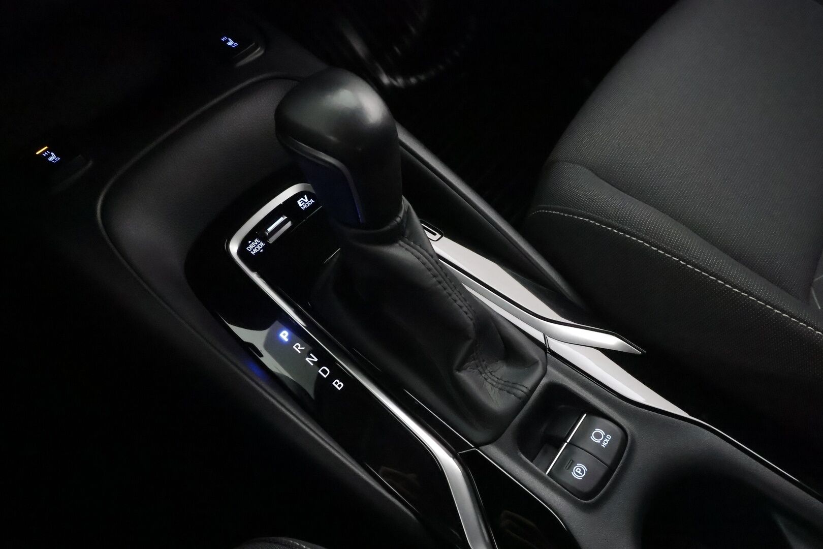 Toyota Corolla 2021 Touring Sports 1,8 Hybrid Active Edition * ACC / LED / P.kamera / Navi / Kaistavahti / Keyless * - 1-om Suomi-auto / Kahdet renkaat aluvanteilla / Merkkihuollot