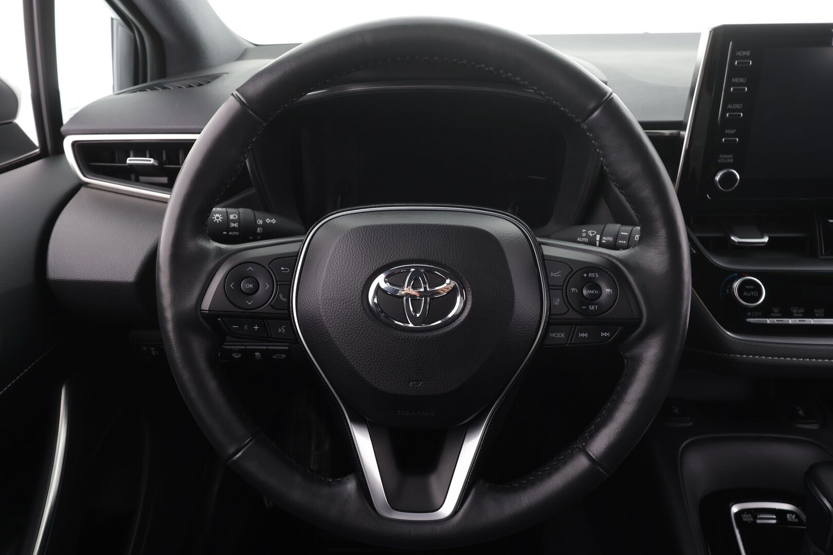 Toyota Corolla 2021 Touring Sports 1,8 Hybrid Active Edition * ACC / LED / P.kamera / Navi / Kaistavahti / Keyless * - 1-om Suomi-auto / Kahdet renkaat aluvanteilla / Merkkihuollot