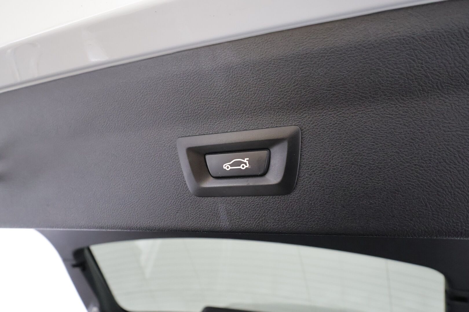 BMW X4 2021 G02 xDrive 20d A Business M Sport MHEV * ACC / P.kamera / Adapt.LED / Webasto / Navi / Koukku / Sporttipenkit / Hifi * - Suomi-auto / Kahdet renkaat aluvanteilla