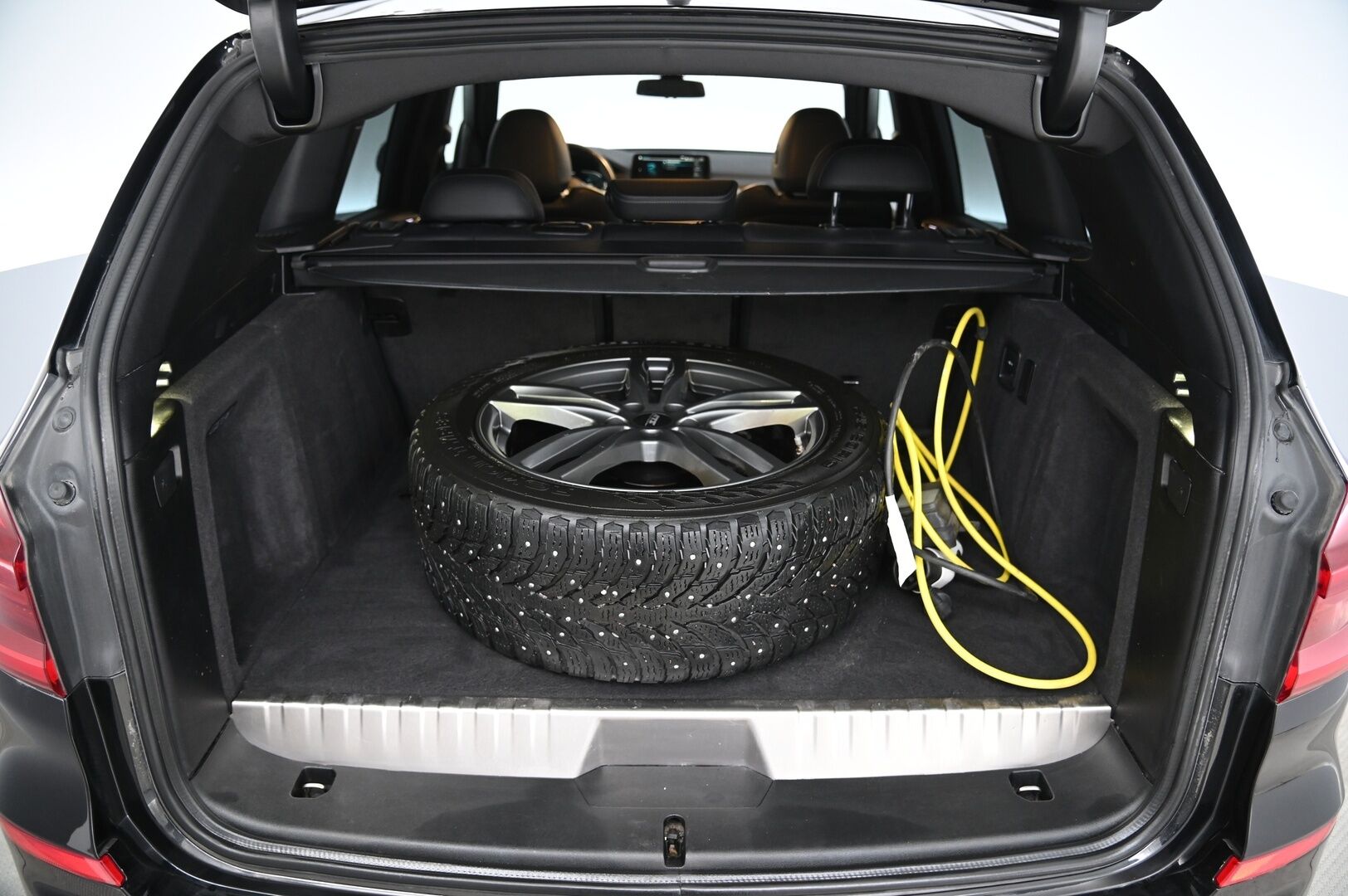 BMW X3 2021 G01 xDrive 30e A Charged Edition xLine * Hifi / Ambient / M-sport ratti / Vetokoukku / Muistipenkki * - 2 Aluvanteet / 93% SoH / Musta sisäkatto