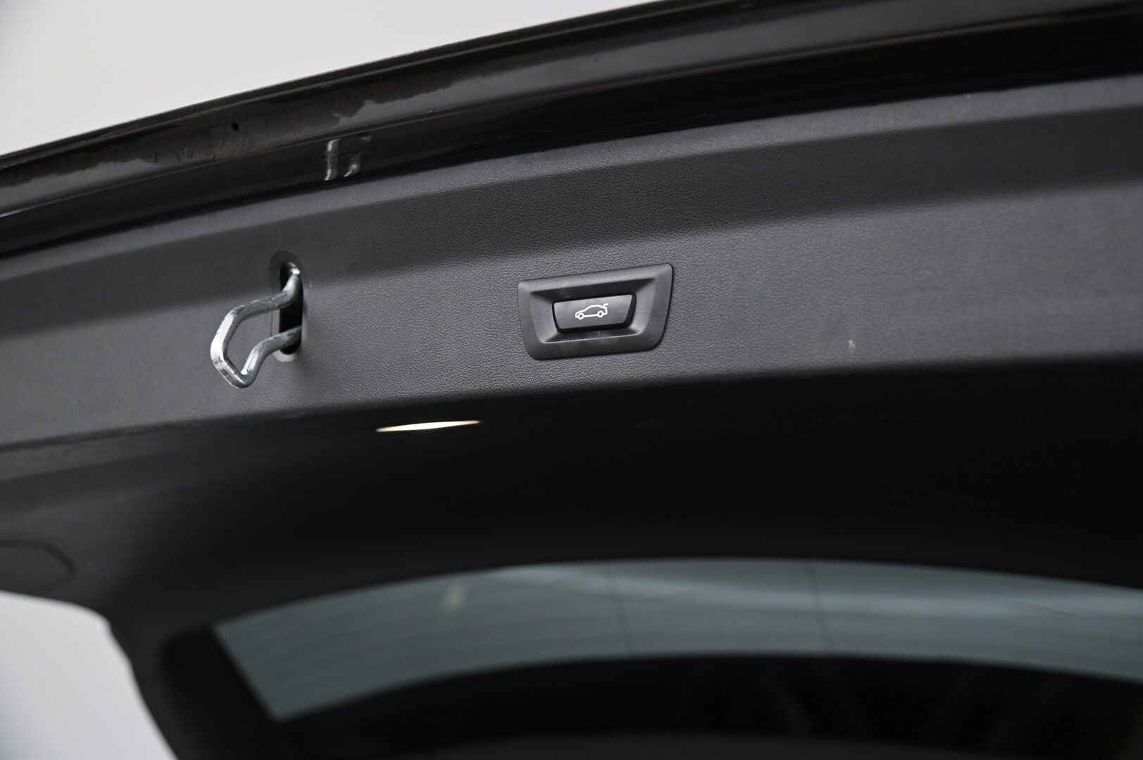 BMW X3 2021 G01 xDrive 30e A Charged Edition xLine * Hifi / Ambient / M-sport ratti / Vetokoukku / Muistipenkki * - 2 Aluvanteet / 93% SoH / Musta sisäkatto