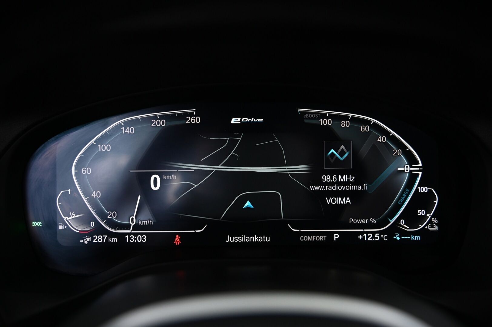 BMW X3 2021 G01 xDrive 30e A Charged Edition xLine * Hifi / Ambient / M-sport ratti / Vetokoukku / Muistipenkki * - 2 Aluvanteet / 93% SoH / Musta sisäkatto