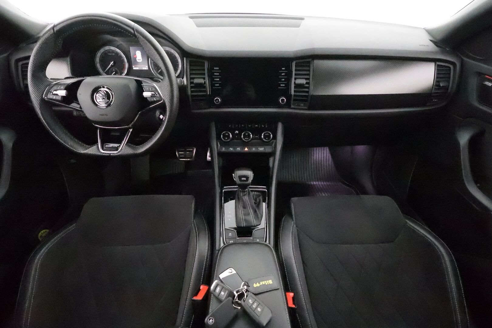 Skoda Kodiaq 2021 2,0 TDI 150 SportLine DSG ** Webasto / Koukku / Adapt.Vakkari / 360° Kamera / LED-valot / Canton / Muistipenkki ** - Suomi-auto / Kahdet Renkaat