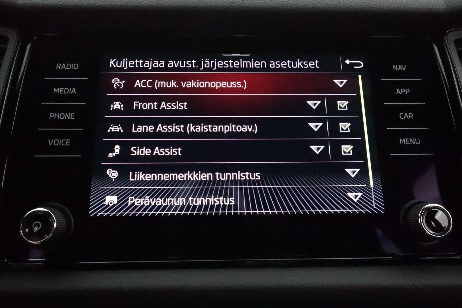 Skoda Kodiaq 2021 2,0 TDI 150 SportLine DSG ** Webasto / Koukku / Adapt.Vakkari / 360° Kamera / LED-valot / Canton / Muistipenkki ** - Suomi-auto / Kahdet Renkaat