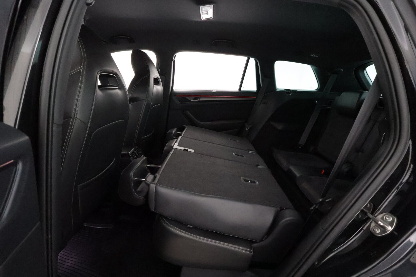 Skoda Kodiaq 2021 2,0 TDI 150 SportLine DSG ** Webasto / Koukku / Adapt.Vakkari / 360° Kamera / LED-valot / Canton / Muistipenkki ** - Suomi-auto / Kahdet Renkaat