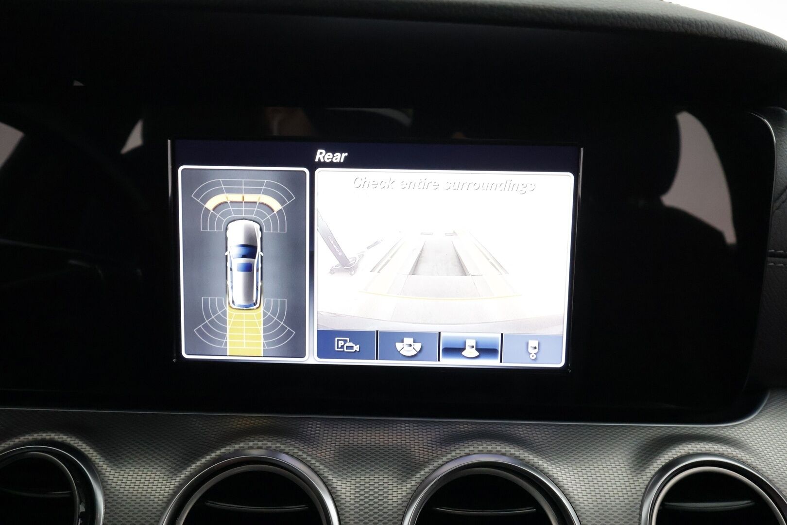 Mercedes-Benz E 2017 220 d T A Business AMG * Webasto / Koukku / LED-High Performance / P.Kamera / Sportpenkit / Navi / Ambient-valot * - Kahdet renkaat / Ilmainen kotiintoimitus