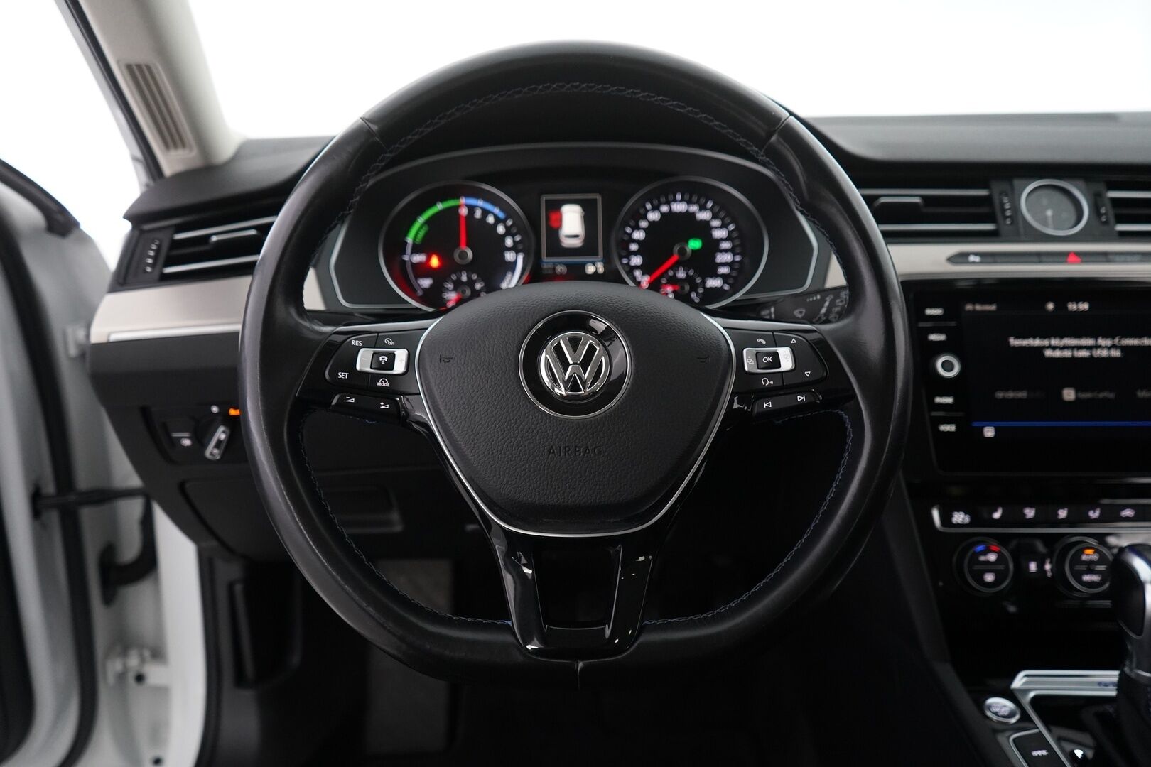 Volkswagen Passat 2018 Variant GTE Plug-In Hybrid 160 kW (218 hv) DSG-automaatti