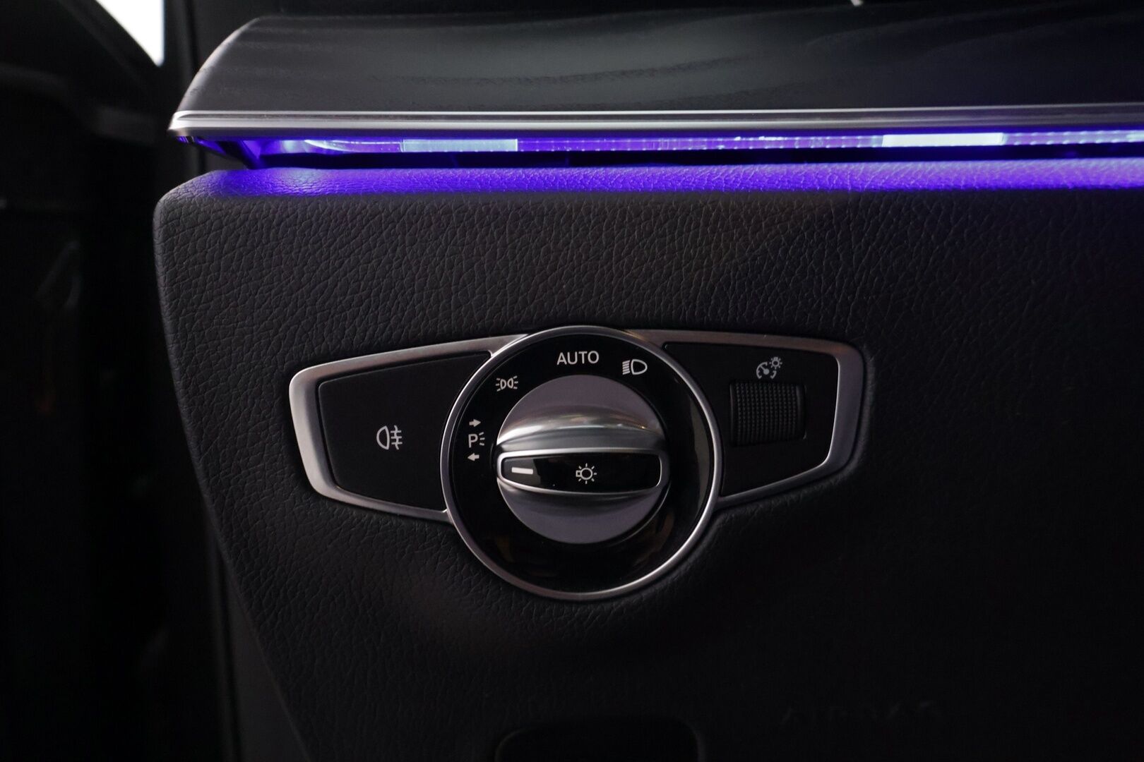 Mercedes-Benz E 2021 300 de 4MATIC T A Business Avantgarde EQ Power - *NIGHT PAKETTI / 2 x RENKAAT / KAMERA / VAKKARI*