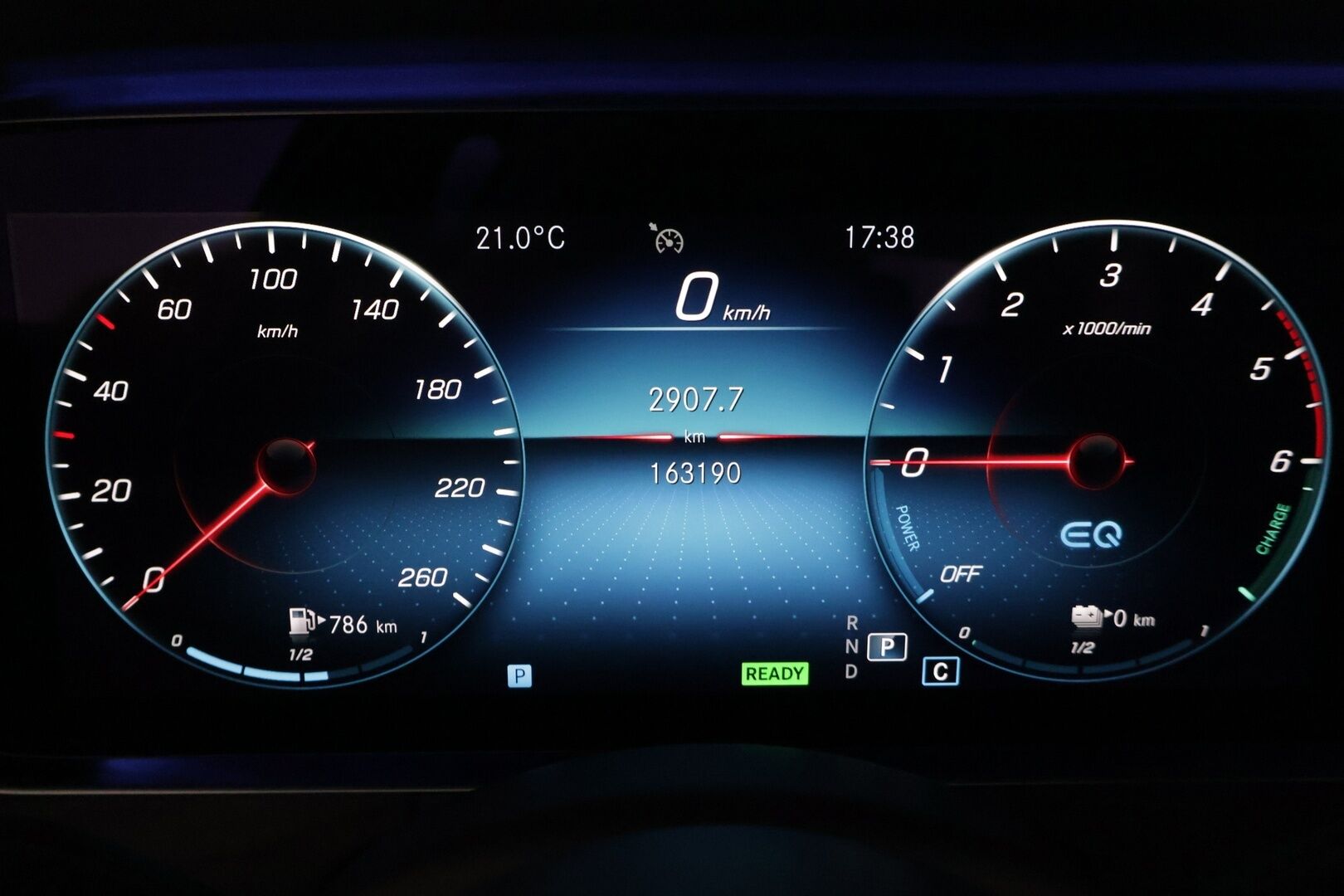 Mercedes-Benz E 2021 300 de 4MATIC T A Business Avantgarde EQ Power - *NIGHT PAKETTI / 2 x RENKAAT / KAMERA / VAKKARI*