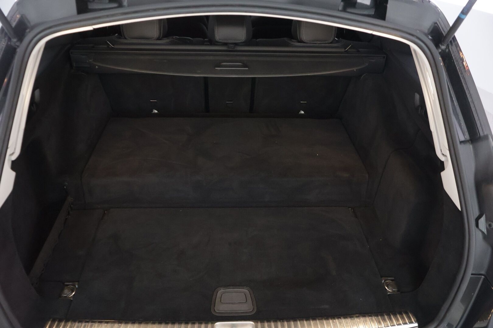 Mercedes-Benz E 2021 300 de 4MATIC T A Business Avantgarde EQ Power - *NIGHT PAKETTI / 2 x RENKAAT / KAMERA / VAKKARI*