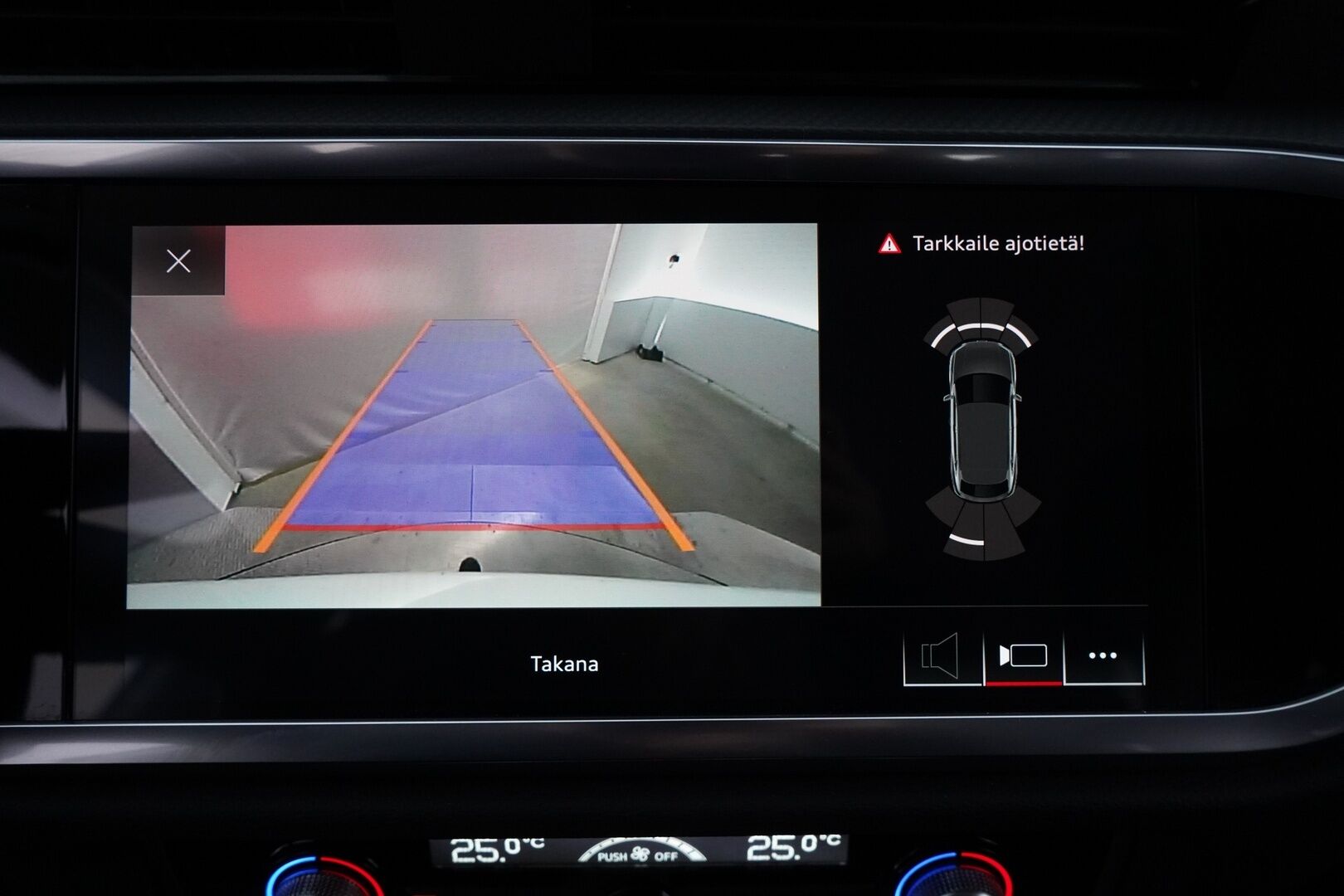 Audi Q3 2021 Sportback Business 35 TFSI 110kW MHEV S tronic * ACC / Kamera / Navi / Webasto / Koukku * - 1- Omisteinen / Suomi- auto / Merkkihuollettu / Kahdet OEM Vanteet