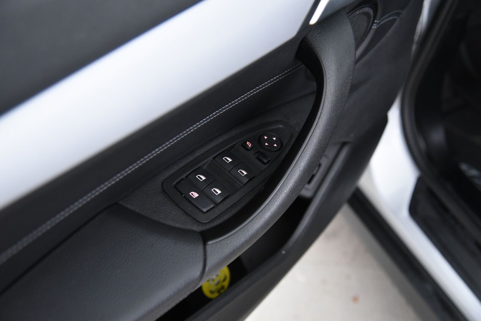 BMW X2 2018 F39 xDrive 20d A Business / Adapt. vak / HUD / Nahat / P-kamera / LED / Merkkihuollettu - Driving Assistant Plus / Comfort Access / Navigation Plus / 2x Michelinin Renkaat!