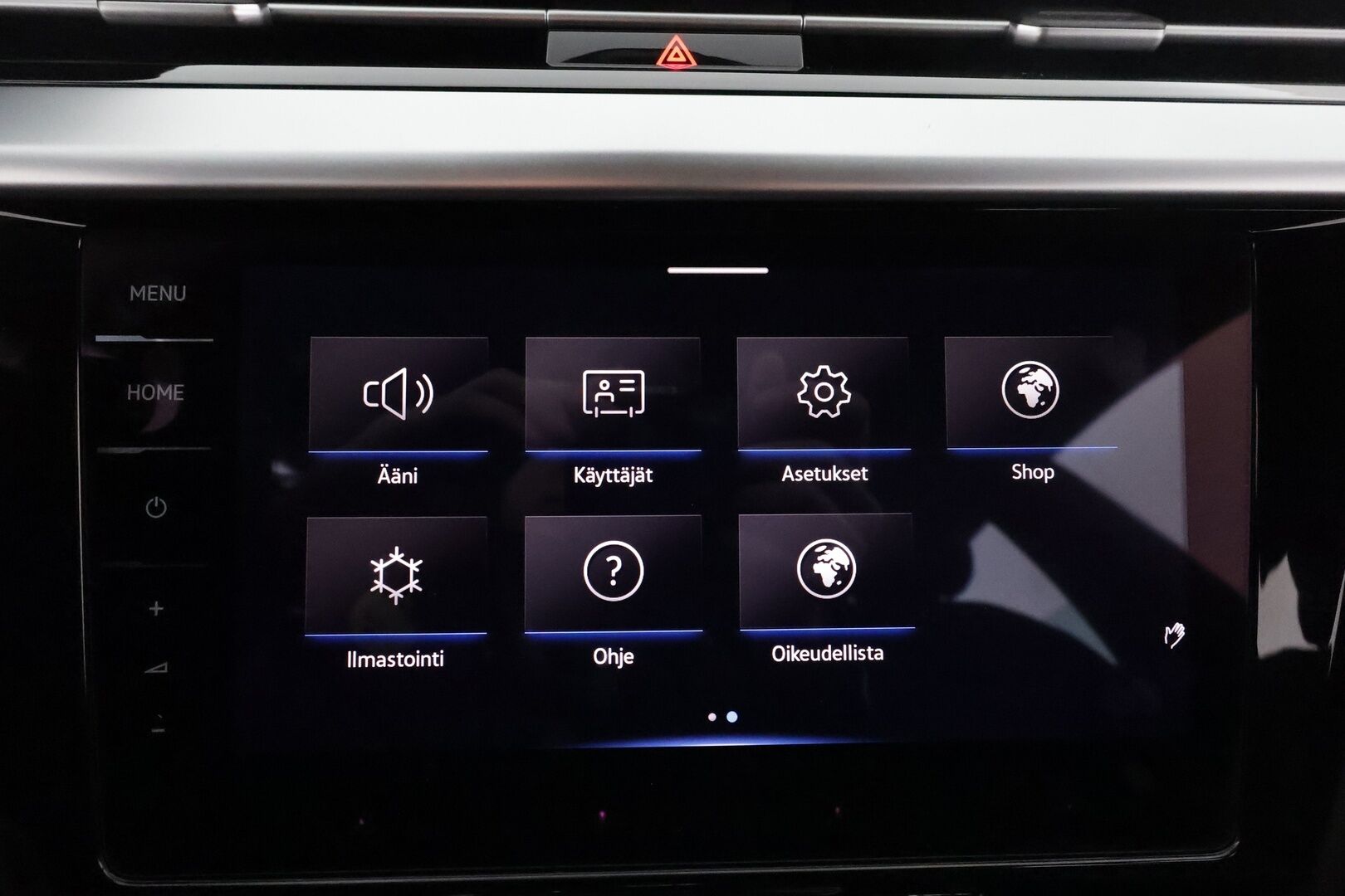Volkswagen Arteon 2021 Shooting Brake R-Line eHybrid 160 kW DSG-autom. **1.om Suomi-auto / Webasto / Matrix-LED / Adapt.Vakkari / HUD** - 3,99 % KORKOTARJOUS TÄHÄN AUTOON - P. tutkat / Navi / Kaistavahti / KeylessGO / 2x Renkaat