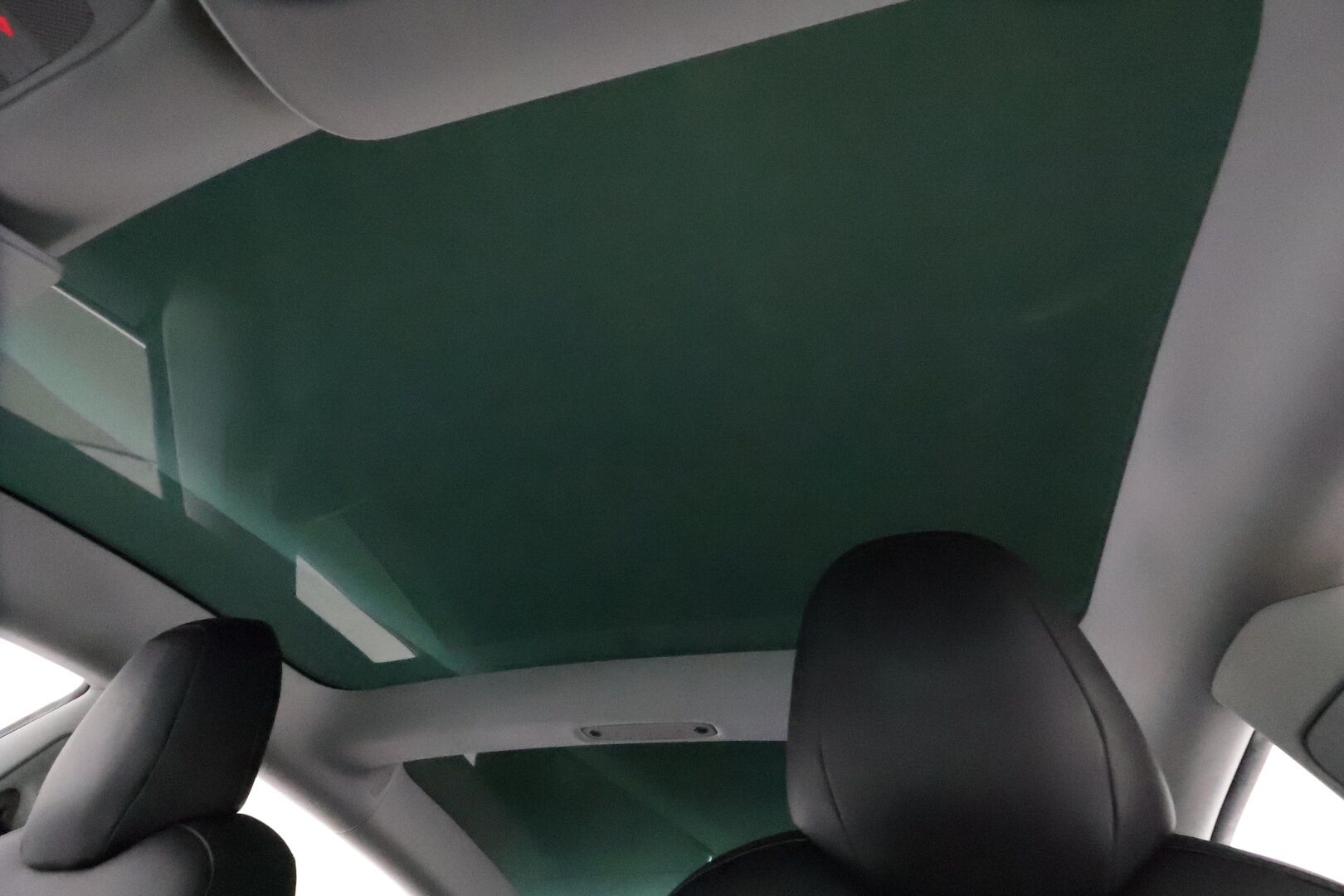 Tesla Model 3 2020 Long Range Dual Motor *Koukku / Lasikatto / ACC / LED / P.kamera / Muistipenkki / Navi / Kaistavahti / Premium Audio* - 2x Latauskaapelit / Kahdet Renkaat / Akku kuntotarkastettu SoH 92,1%