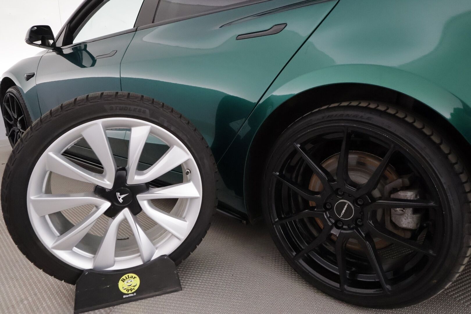 Tesla Model 3 2020 Long Range Dual Motor  *Koukku / Lasikatto / ACC / LED / Kamera / Muistipenkki / Navi / Kaistavahti / Premium Audio* - KATSO KAMPANJAHINTA! / SoH 92% / 2x Latauskaapelit / Kahdet alumiinivanteet / Puhdas Carvertical! - Osta nyt, maksa vasta ensi vuonna