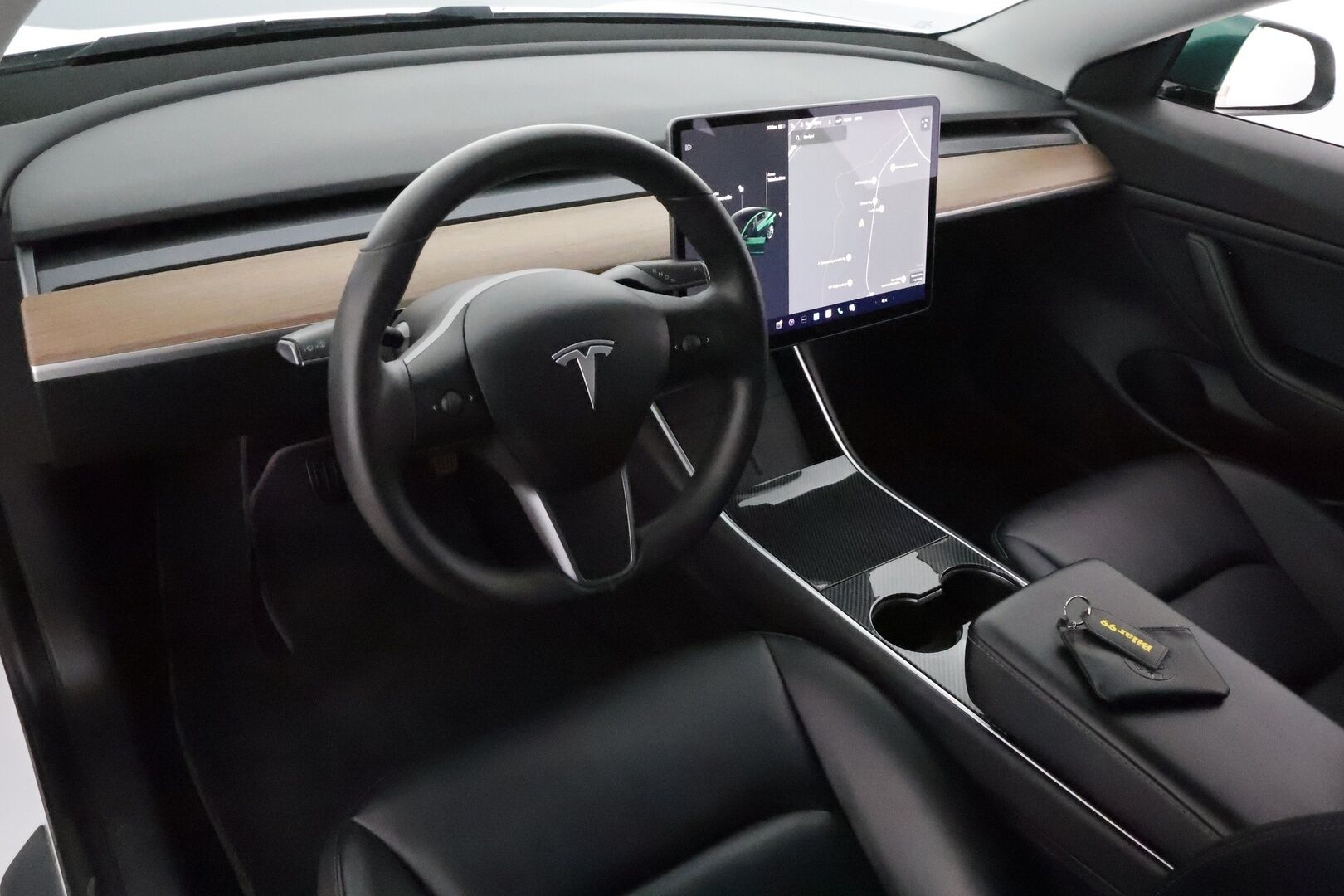 Tesla Model 3 2020 Long Range Dual Motor *Koukku / Lasikatto / ACC / LED / P.kamera / Muistipenkki / Navi / Kaistavahti / Premium Audio* - 2x Latauskaapelit / Kahdet Renkaat / Akku kuntotarkastettu SoH 92,1%