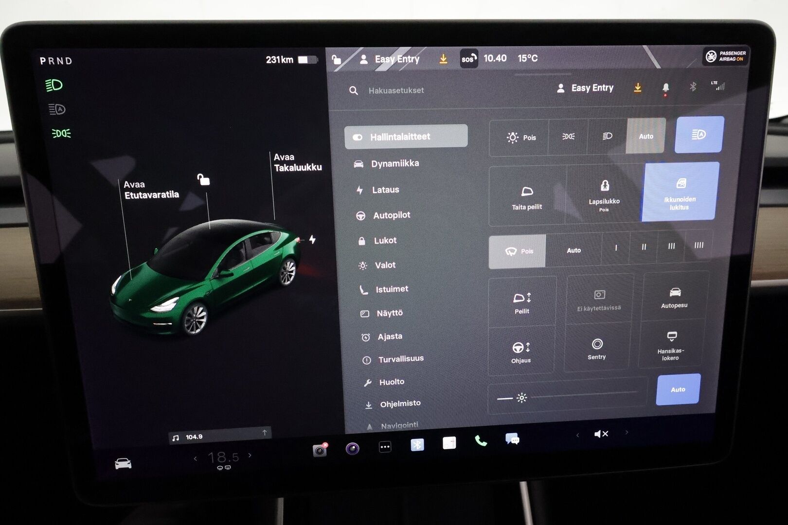 Tesla Model 3 2020 Long Range Dual Motor *Koukku / Lasikatto / ACC / LED / P.kamera / Muistipenkki / Navi / Kaistavahti / Premium Audio* - 2x Latauskaapelit / Kahdet Renkaat / Akku kuntotarkastettu SoH 92,1%