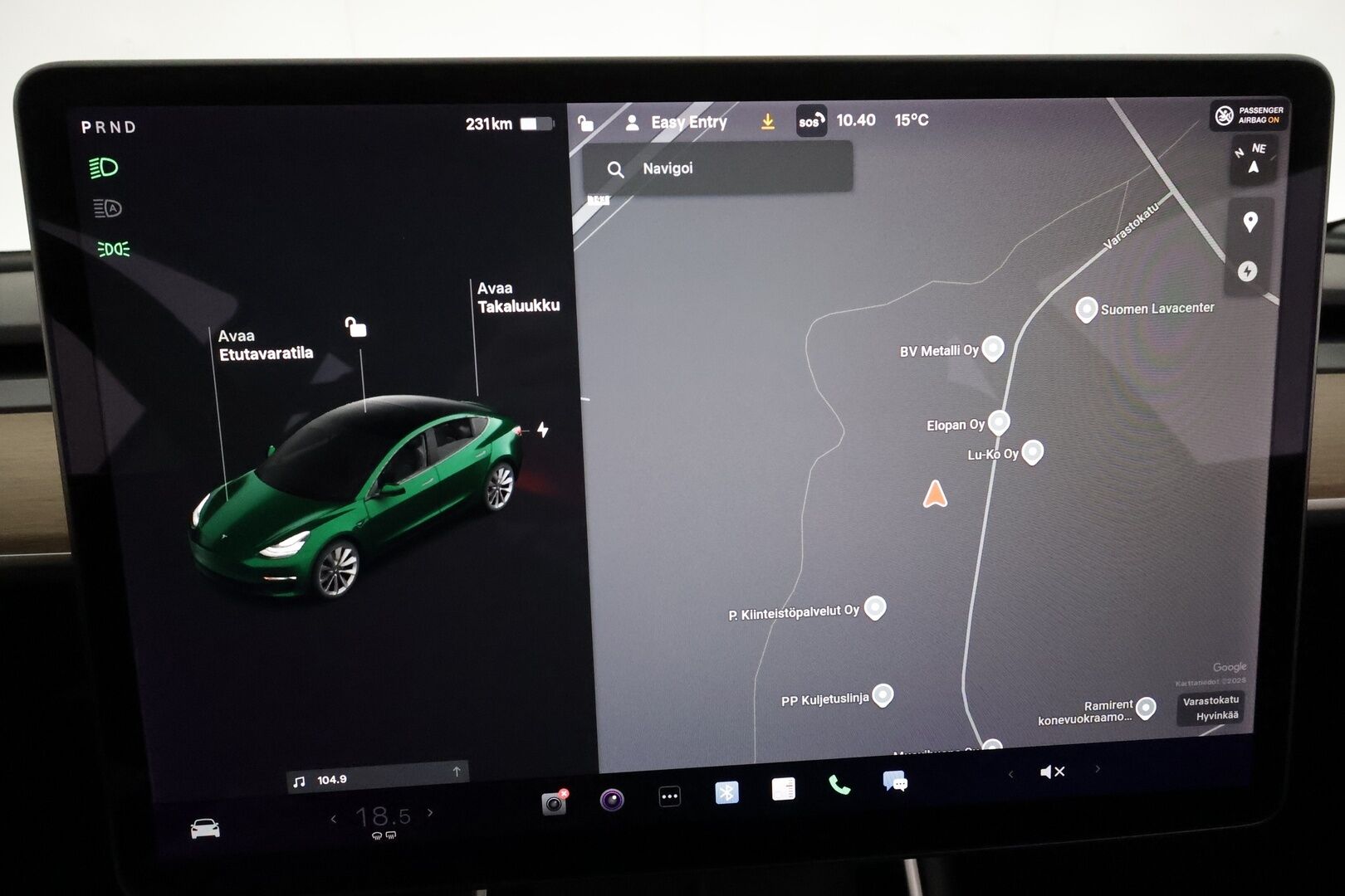 Tesla Model 3 2020 Long Range Dual Motor *Koukku / Lasikatto / ACC / LED / P.kamera / Muistipenkki / Navi / Kaistavahti / Premium Audio* - 2x Latauskaapelit / Kahdet Renkaat / Akku kuntotarkastettu SoH 92,1%