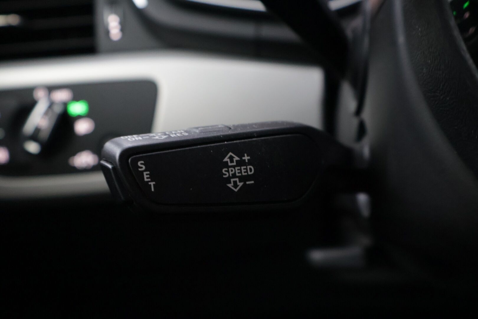 Audi A4 2020 Avant Business S line Comfort Edition 40 TFSI 140 kW MHEV *Webasto / Koukku / Matrix-LED / Digimittaristo / P.Kamera* - Hyvä huoltohistoria / Siisti kuntoinen yksilö! 