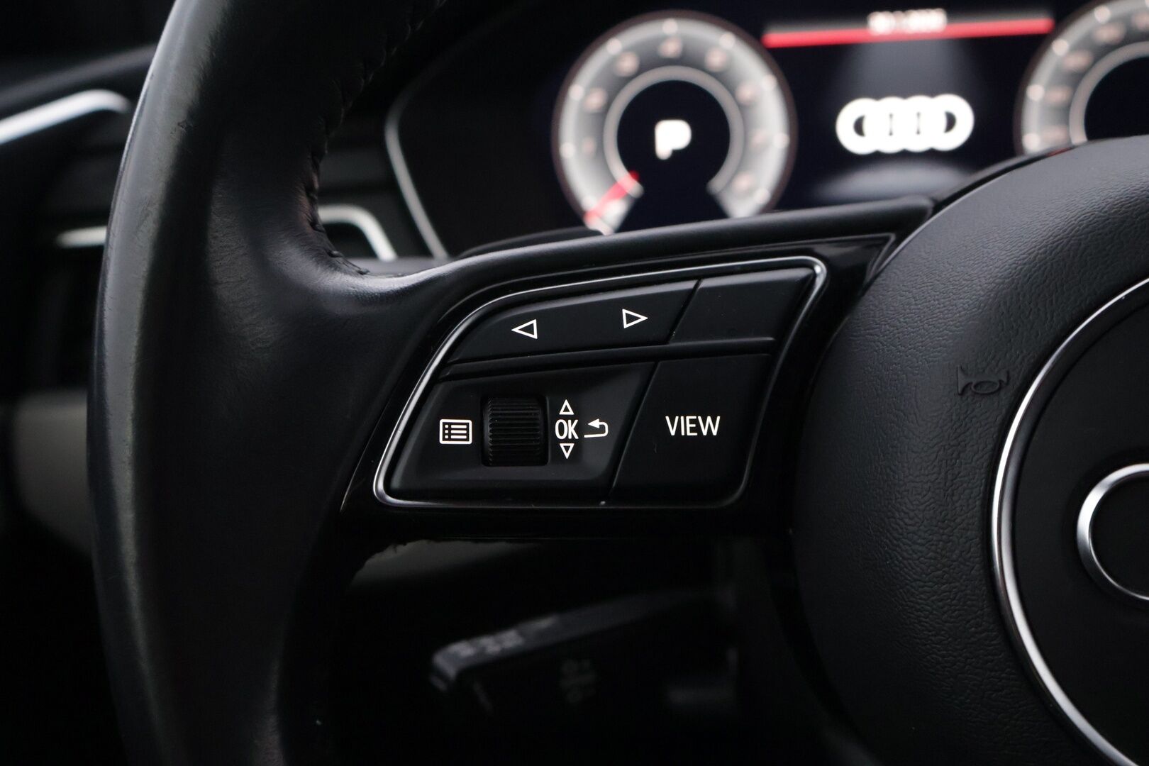 Audi A4 2020 Avant Business S line Comfort Edition 40 TFSI 140 kW MHEV *Webasto / Koukku / Matrix-LED / Digimittaristo / P.Kamera* - Hyvä huoltohistoria / Siisti kuntoinen yksilö! 