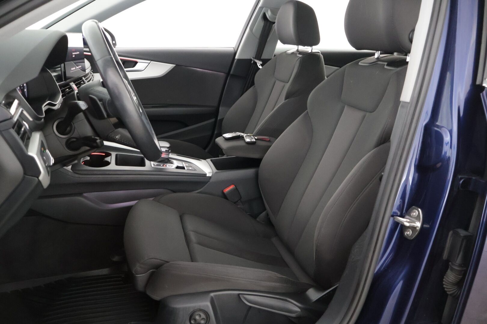 Audi A4 Allroad 2020 Business Comfort Edition 40 TDI 140 kW quattro S tronic - Webasto | Suomi-auto | Ambient | Matrix-LED | Digimittaristo | Sporttipenkit | Koukku