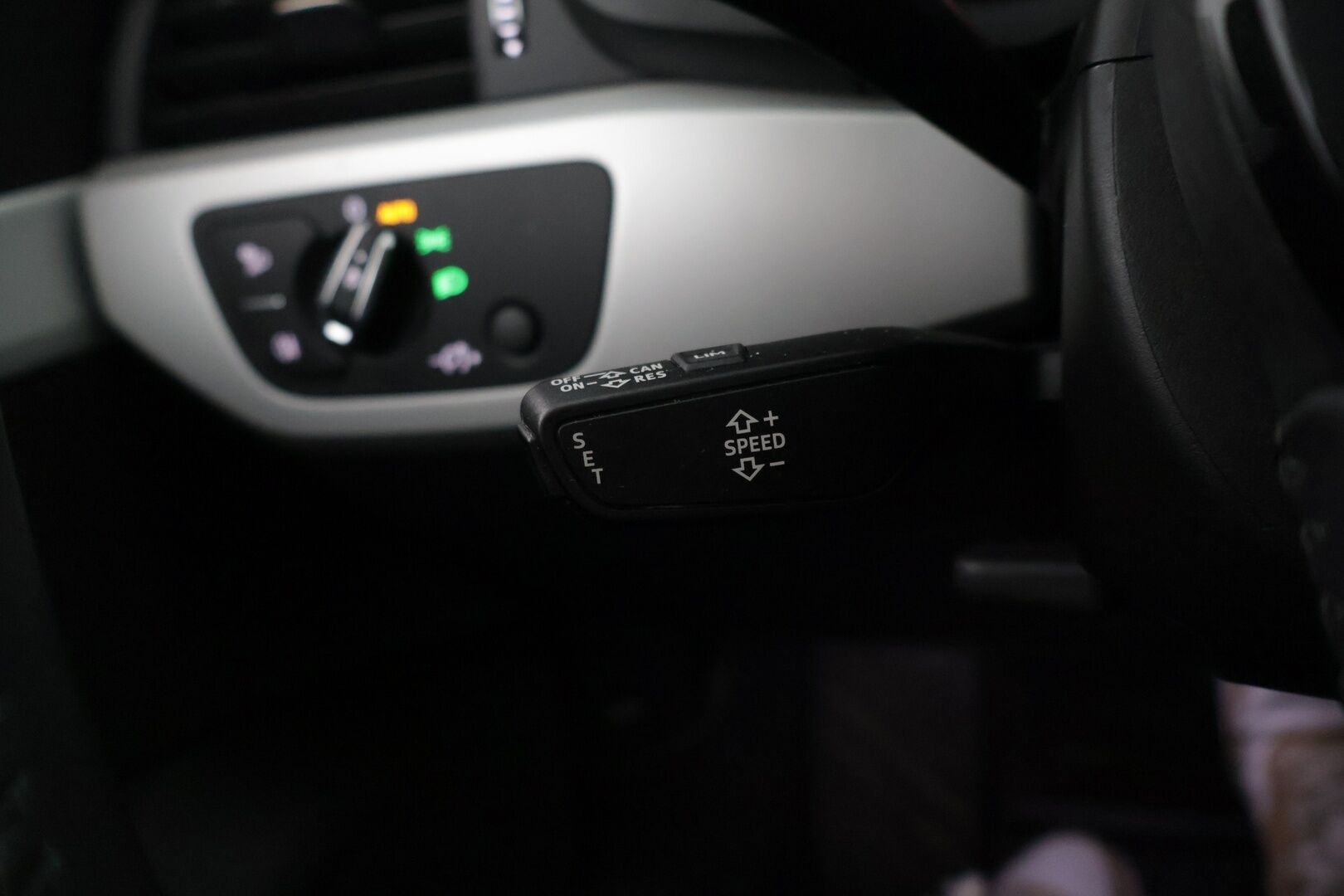 Audi A4 Allroad 2020 Business Comfort Edition 40 TDI 140 kW quattro S tronic - Webasto | Suomi-auto | Ambient | Matrix-LED | Digimittaristo | Sporttipenkit | Koukku