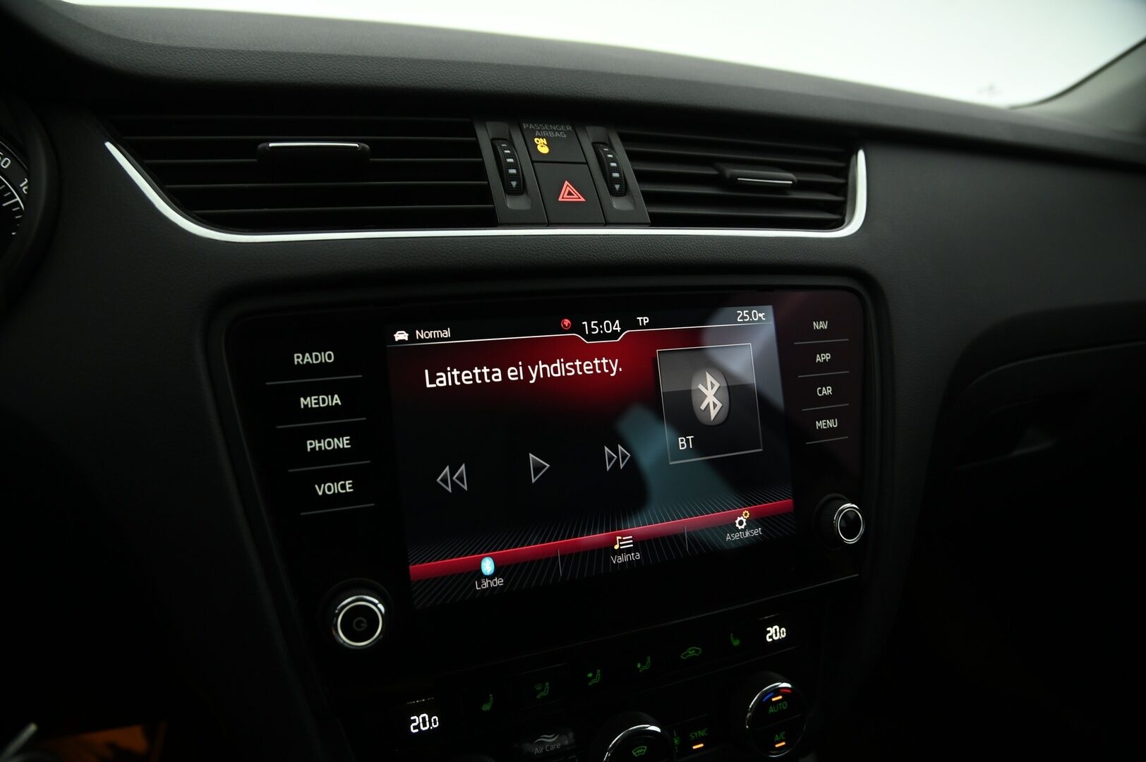 Skoda Octavia 2018 1,8 Combi TSI 4X4 Scout DSG Autom *Webasto / ACC / P. Kamera / Koukku / Nahka-alcantara / Smartlink* - Korkea maavara / Sopii kaikille teille!