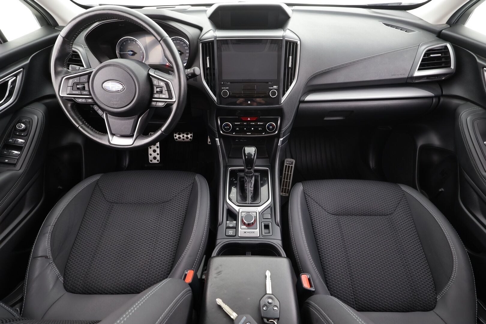 Subaru Forester 2021 2.0i e-Boxer Base CVT * ACC / LED / Koukku / P.Kamera / Sisätilanlämmitin / Kaistavahti * - 1-om Suomi-auto / Kahdet renkaat 